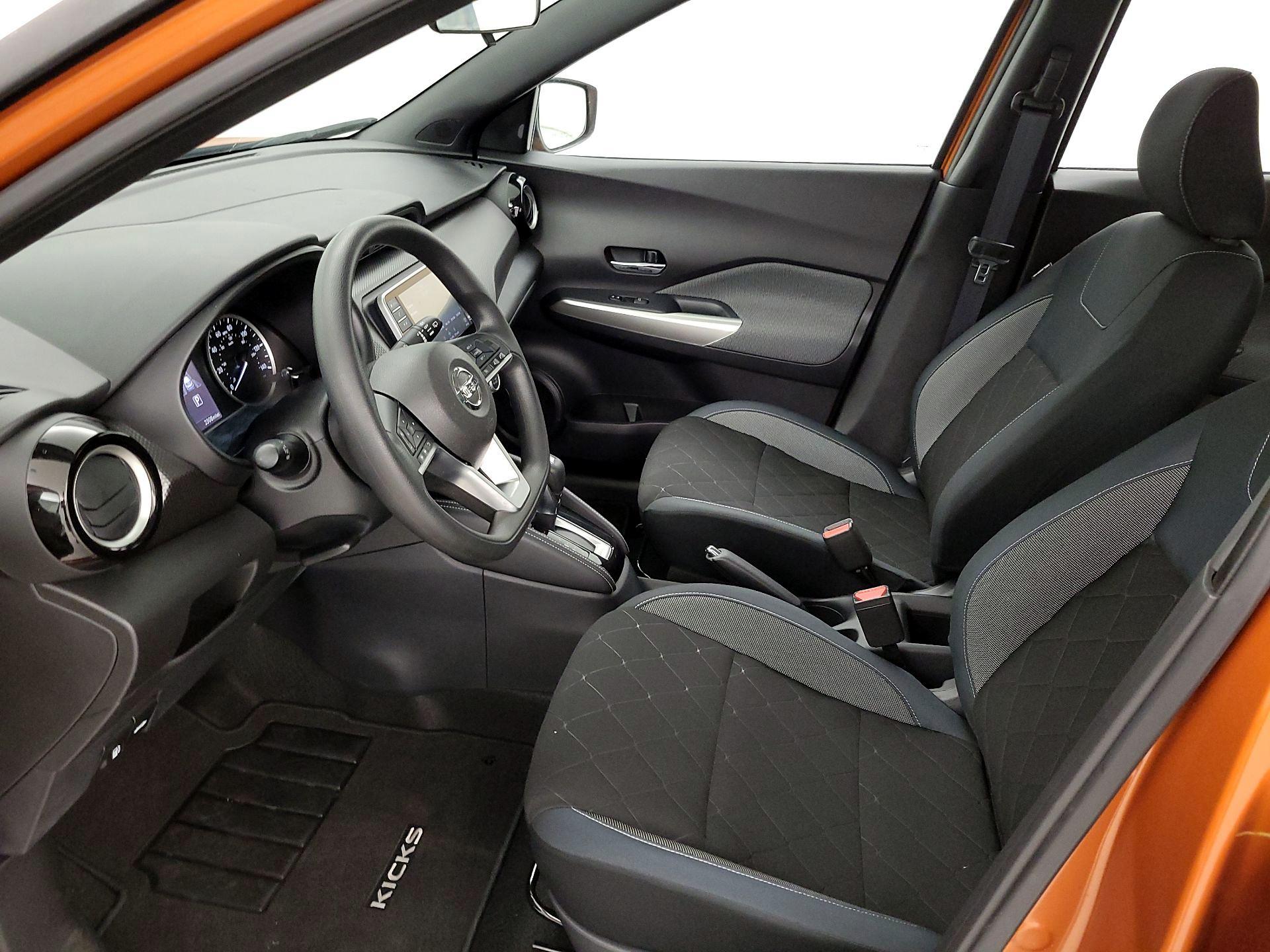 Thumbnail: 2020 Nissan Kicks - 11