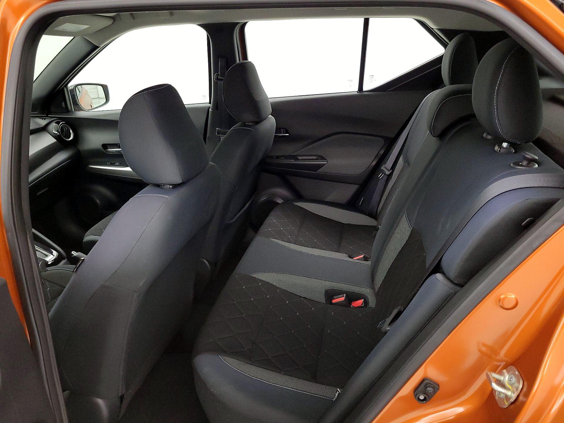 Thumbnail: 2020 Nissan Kicks - 18