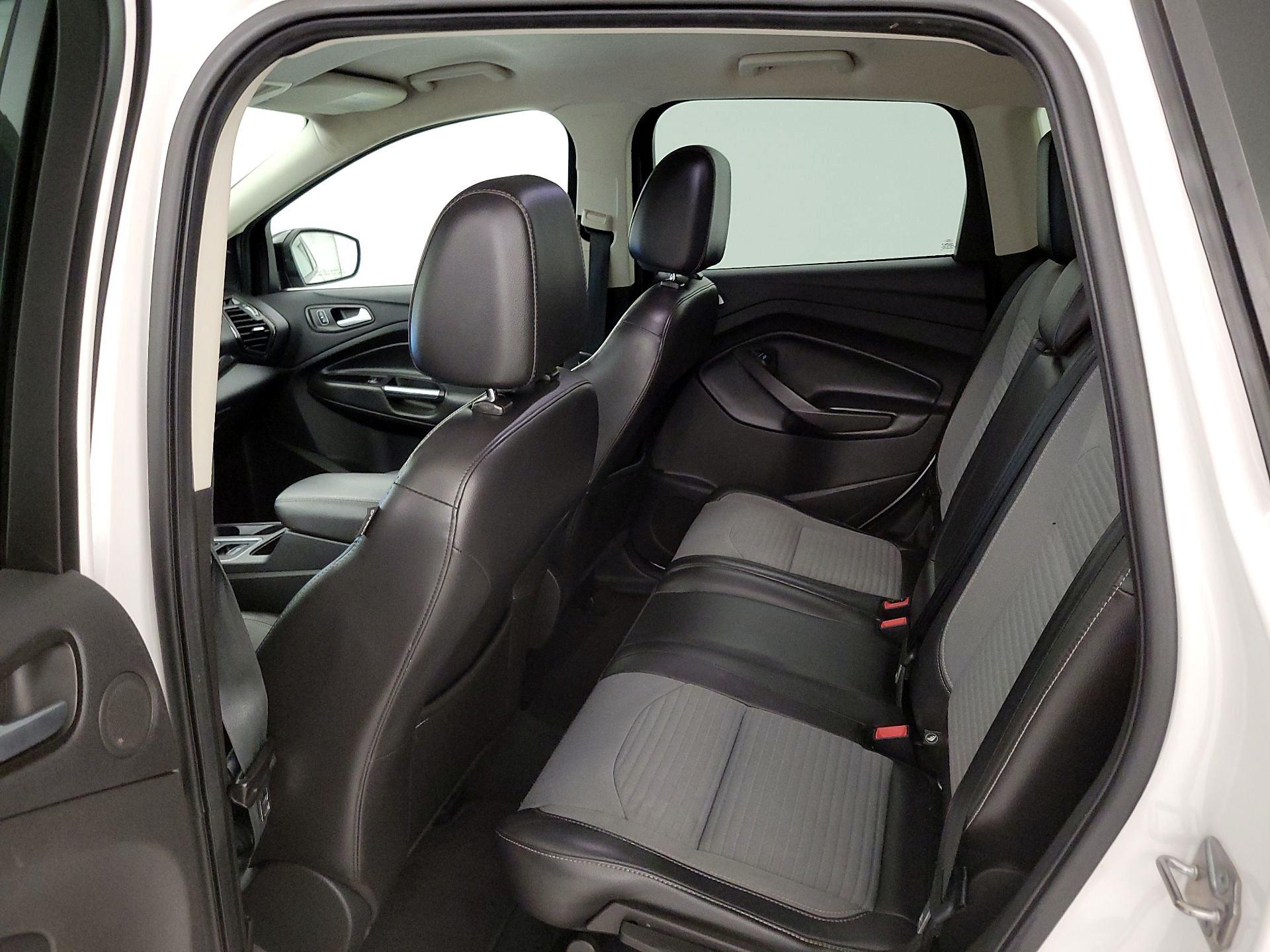 Thumbnail: 2017 Ford Escape - 20