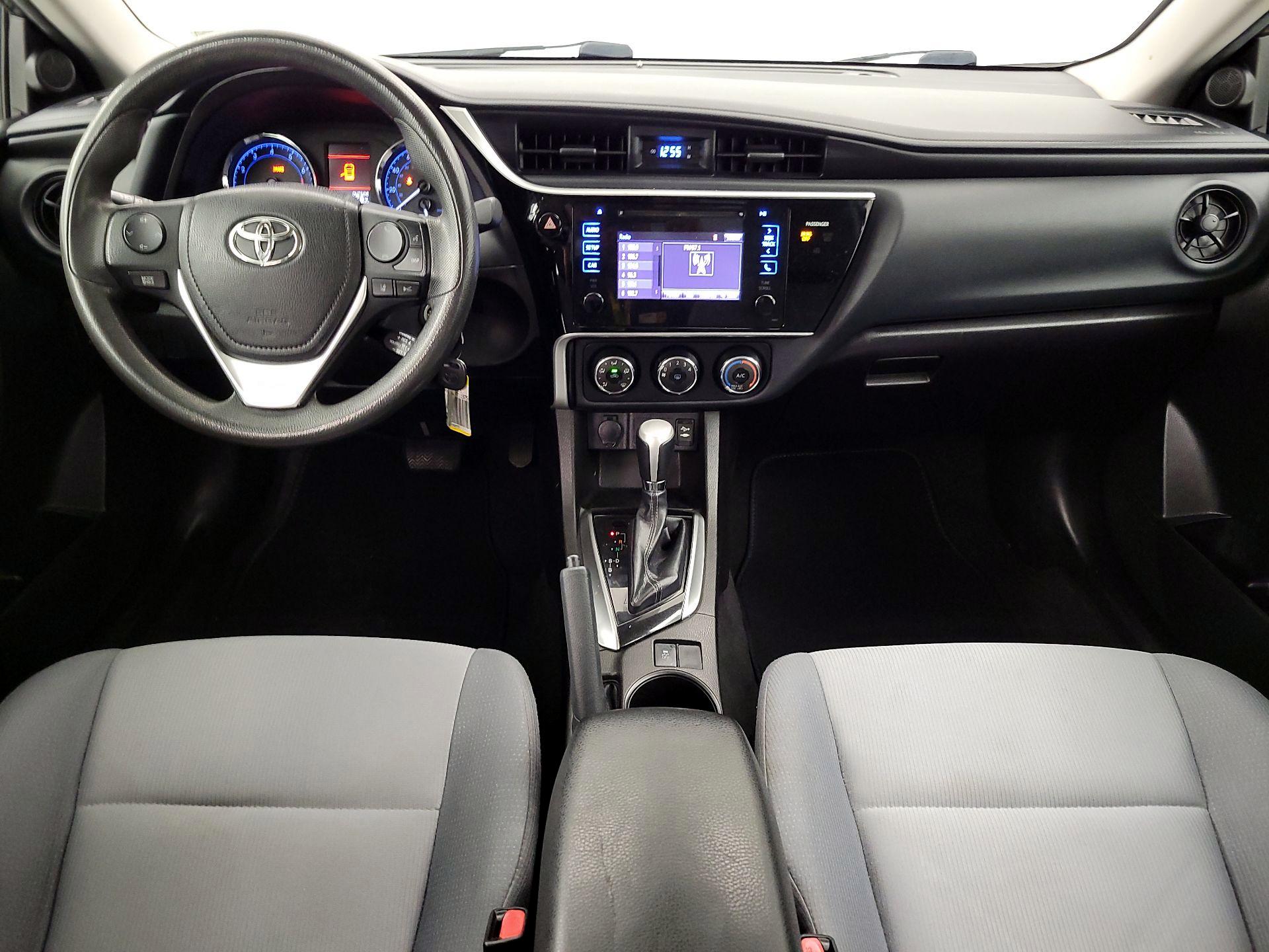 Thumbnail: 2017 Toyota Corolla - 9