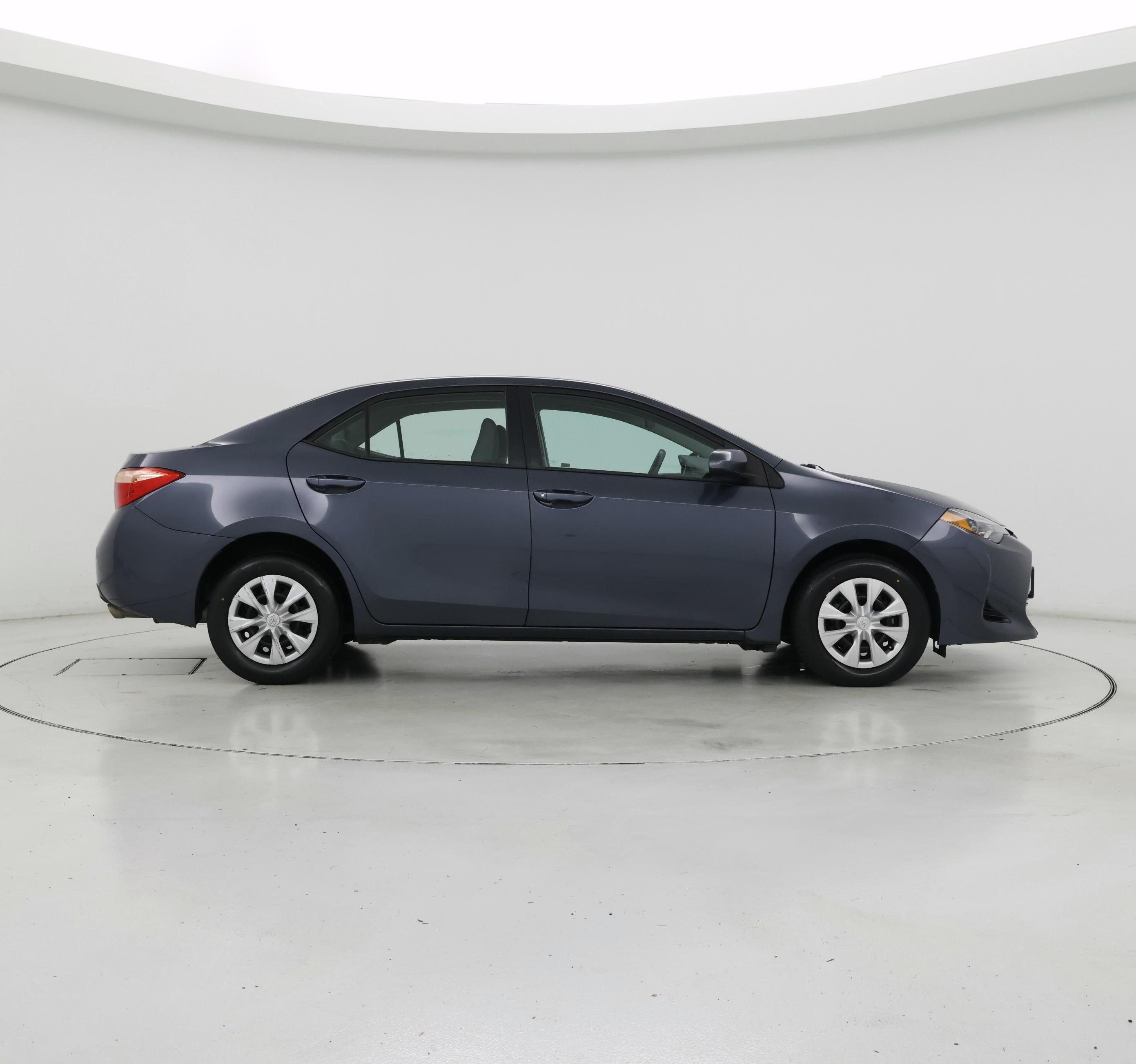 Thumbnail: 2017 Toyota Corolla - 7