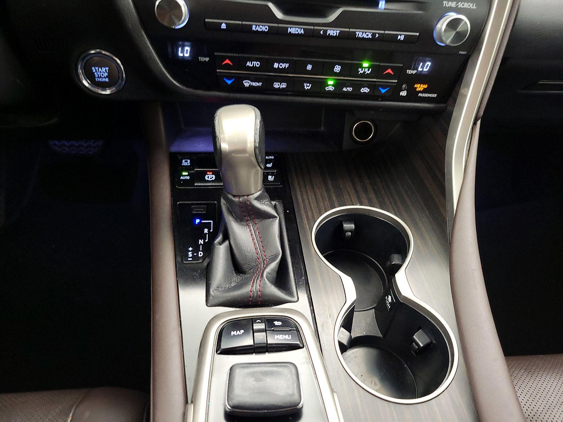Thumbnail: 2016 Lexus RX - 18