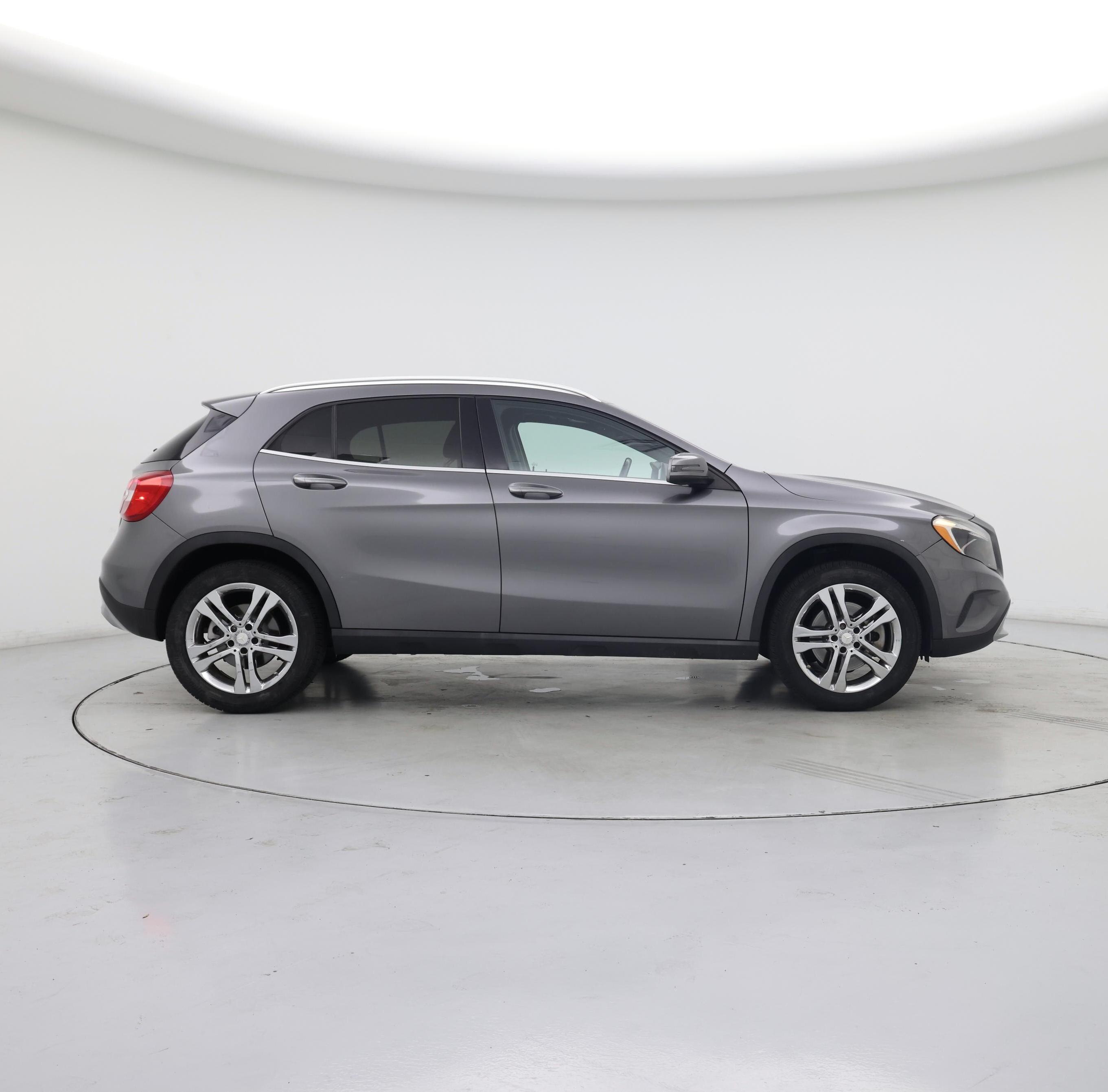 Thumbnail: 2016 Mercedes-Benz GLA - 7