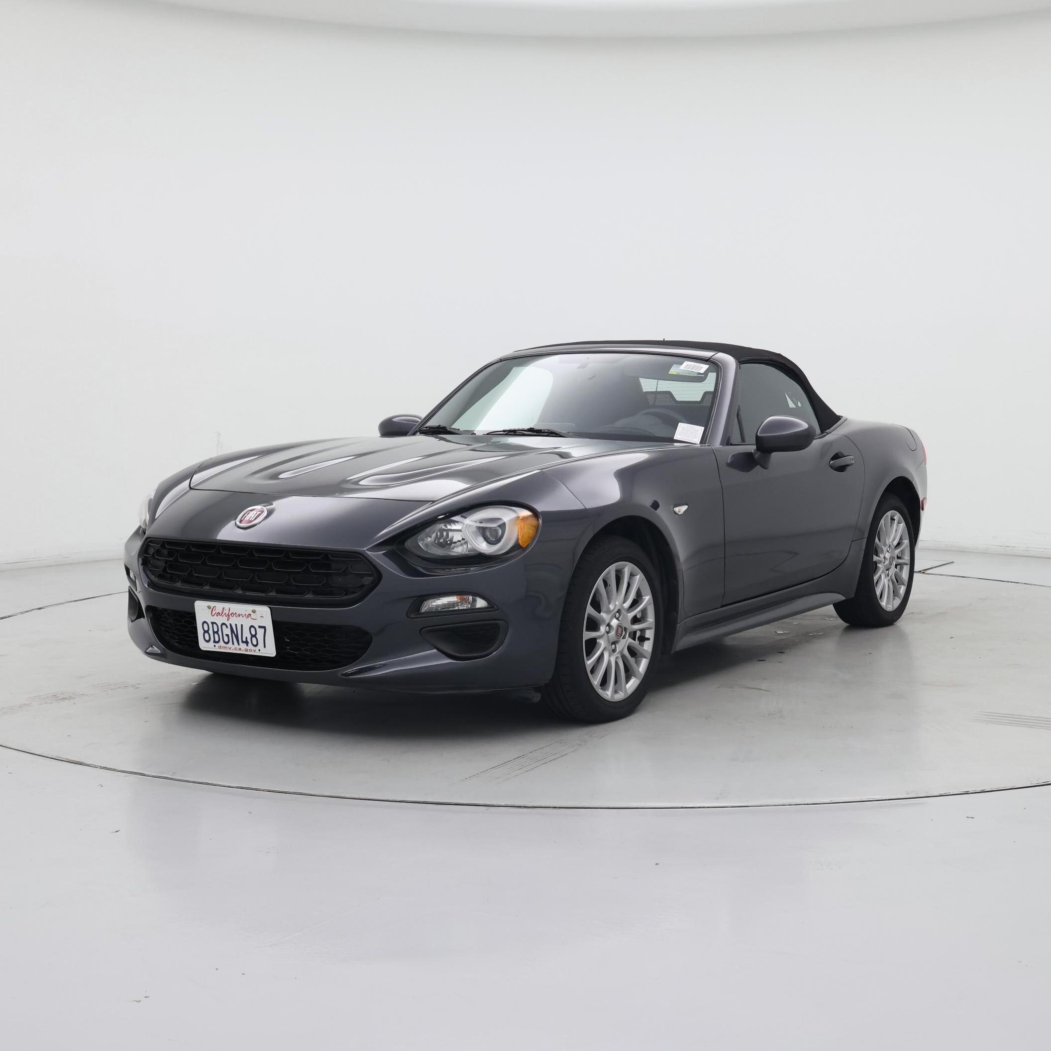 Thumbnail: 2018 Fiat 124 Spider - 4