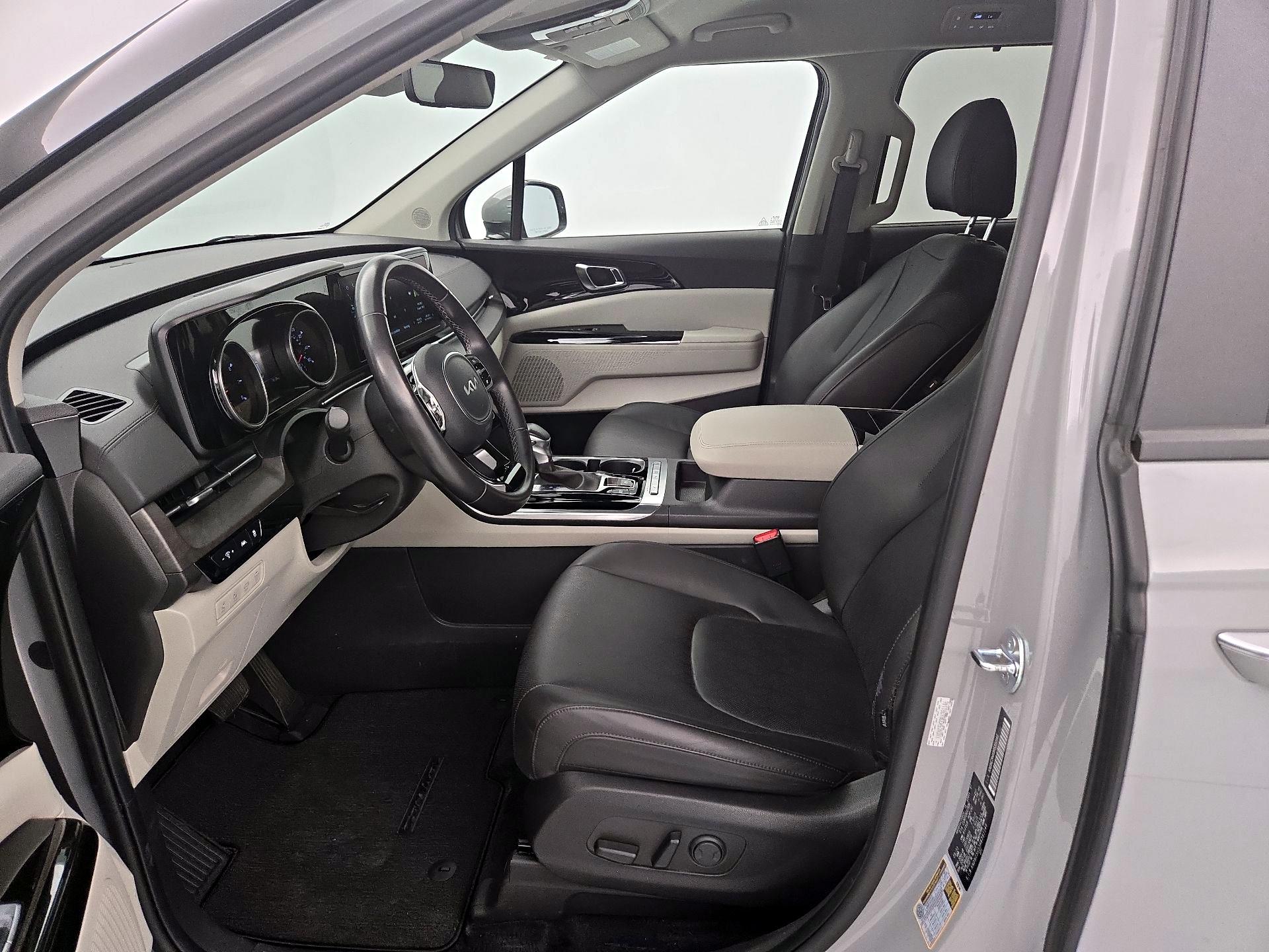 Thumbnail: 2024 Kia Carnival - 11