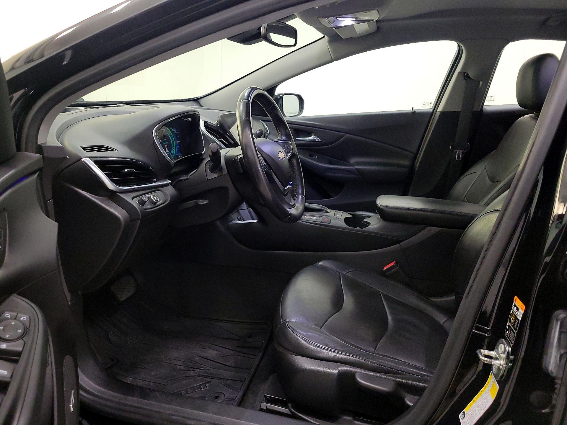 Thumbnail: 2018 Chevrolet Volt - 11