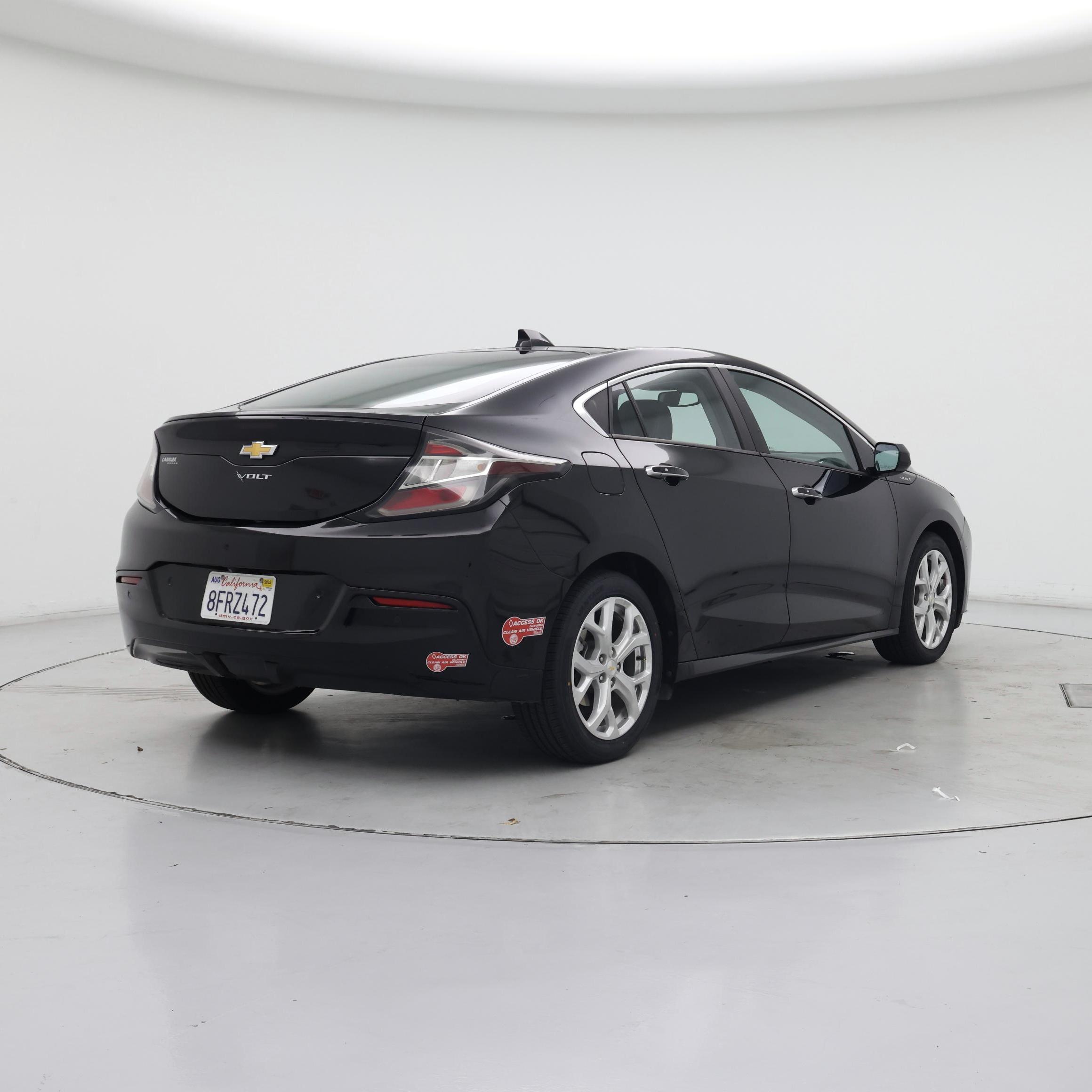 Thumbnail: 2018 Chevrolet Volt - 8