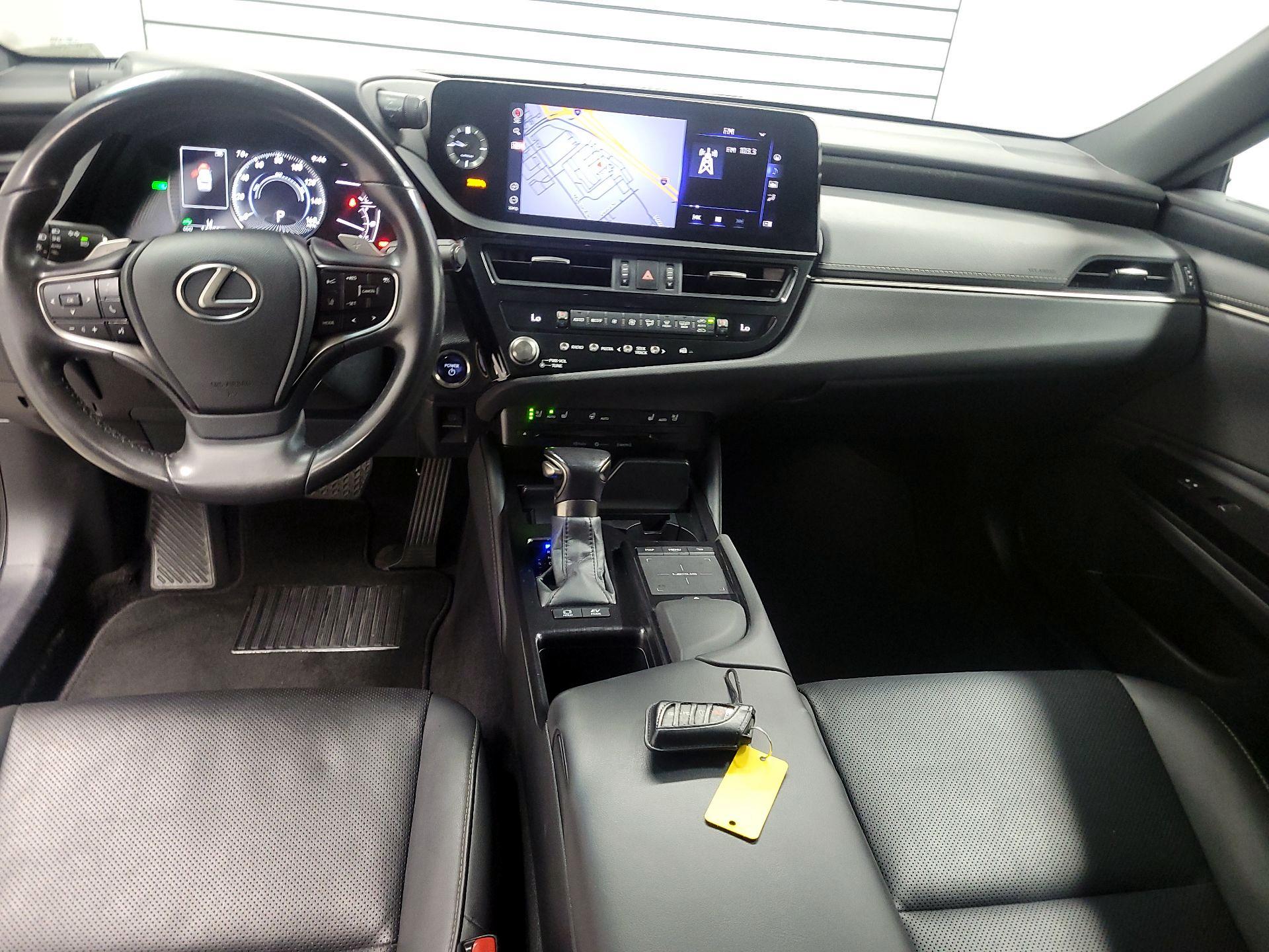 Thumbnail: 2022 Lexus ES - 9