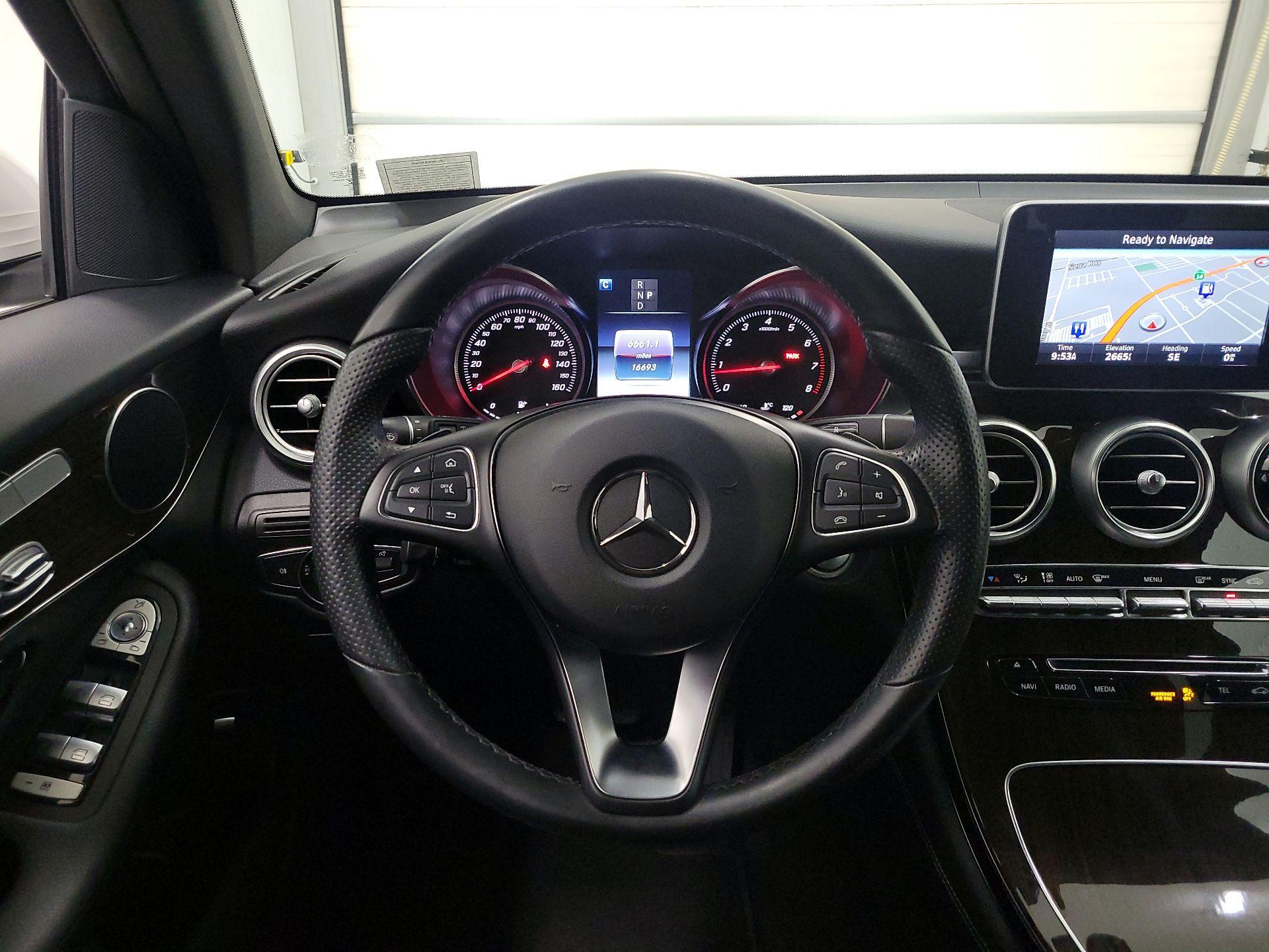 Thumbnail: 2017 Mercedes-Benz GLC - 10