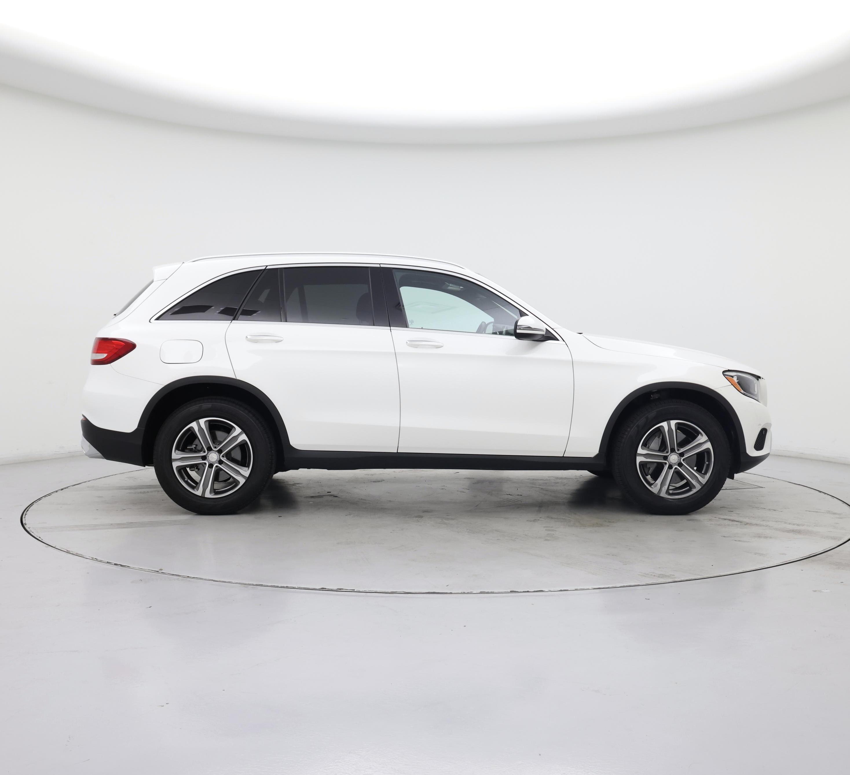 Thumbnail: 2017 Mercedes-Benz GLC - 7