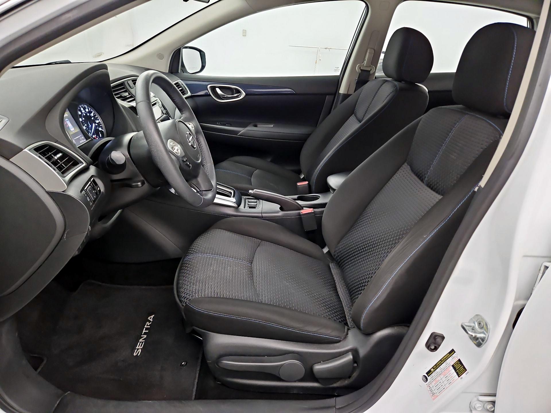 Thumbnail: 2017 Nissan Sentra - 11