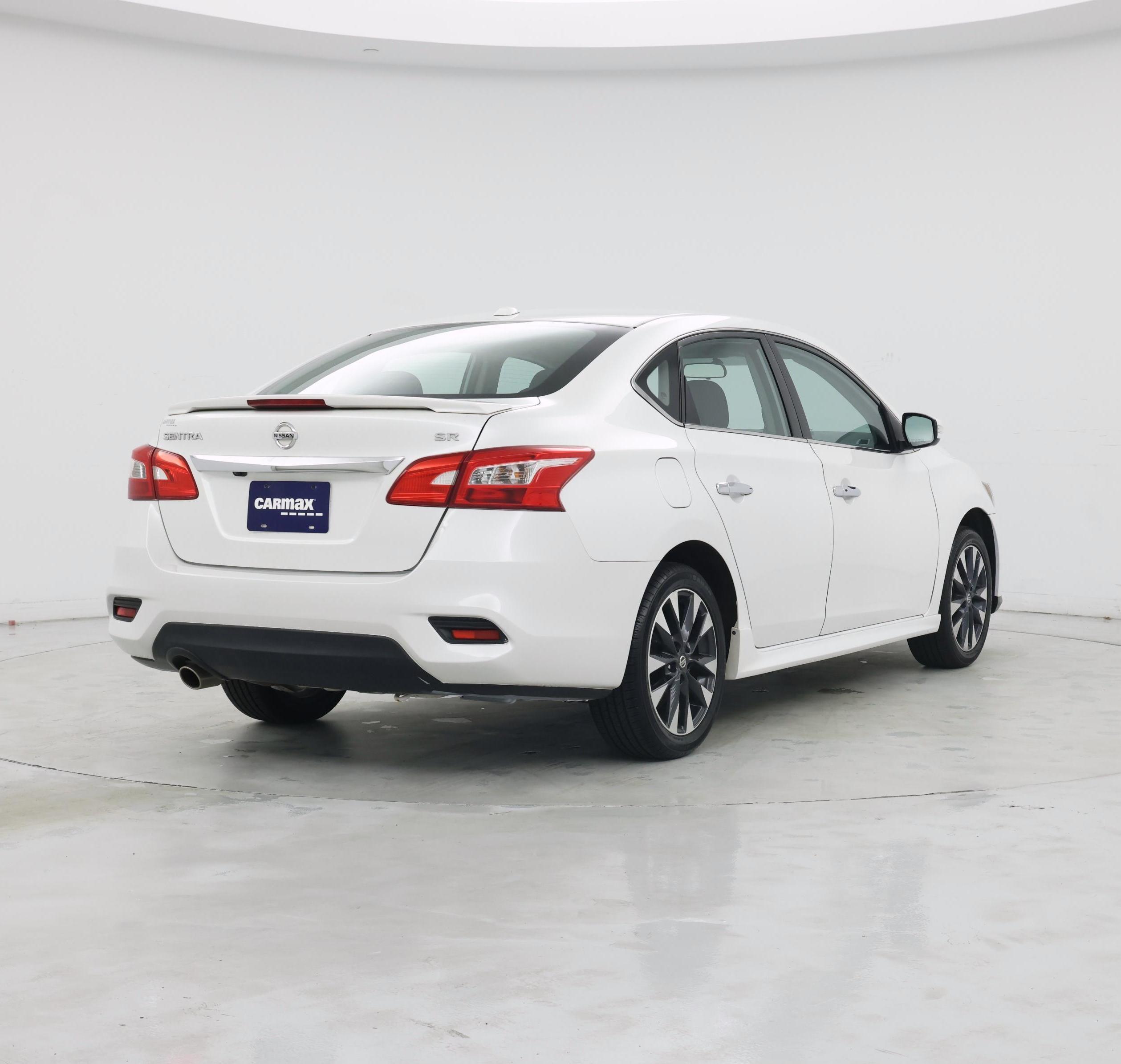 Thumbnail: 2017 Nissan Sentra - 8