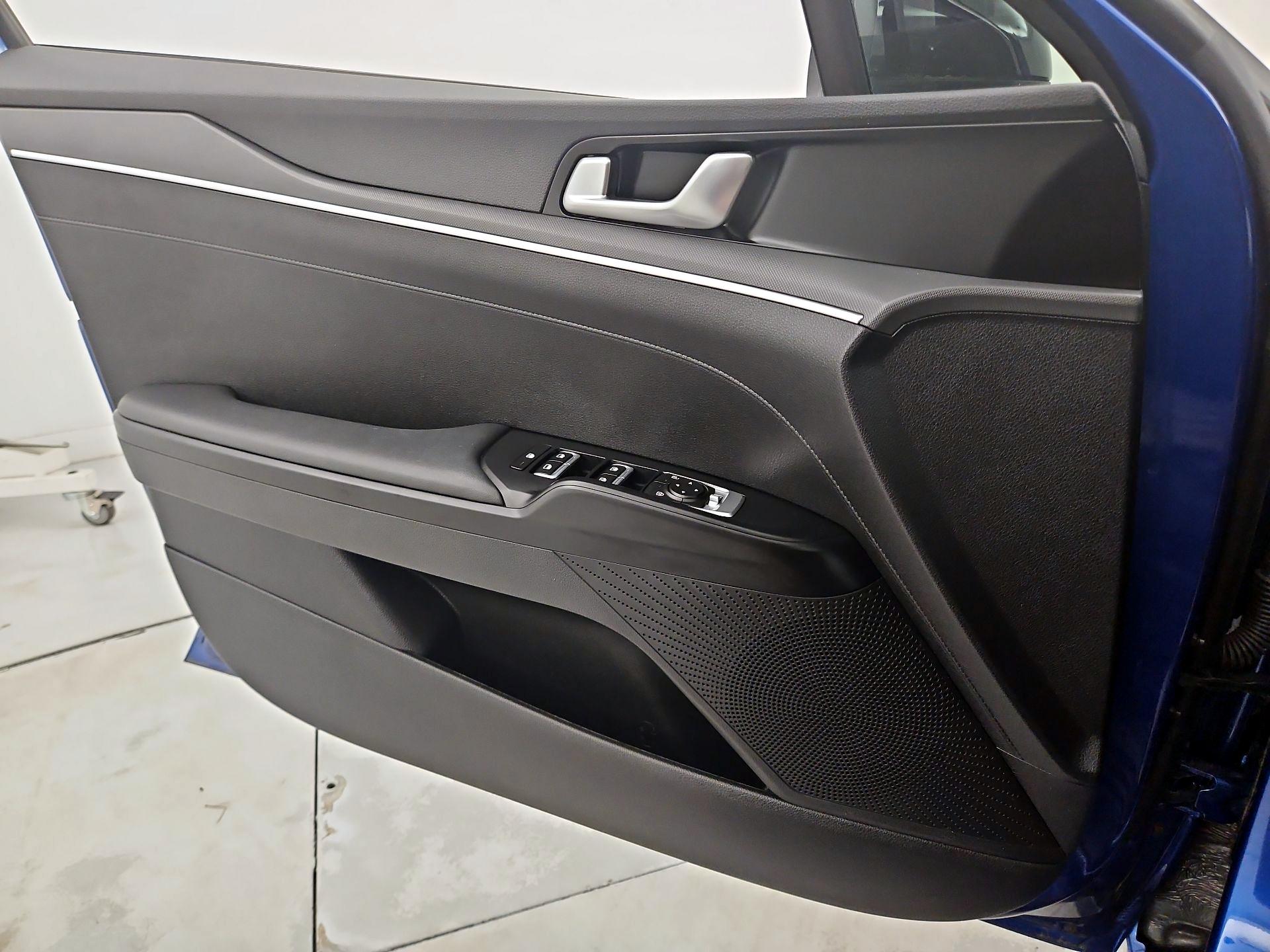 Thumbnail: 2023 Kia K5 - 12
