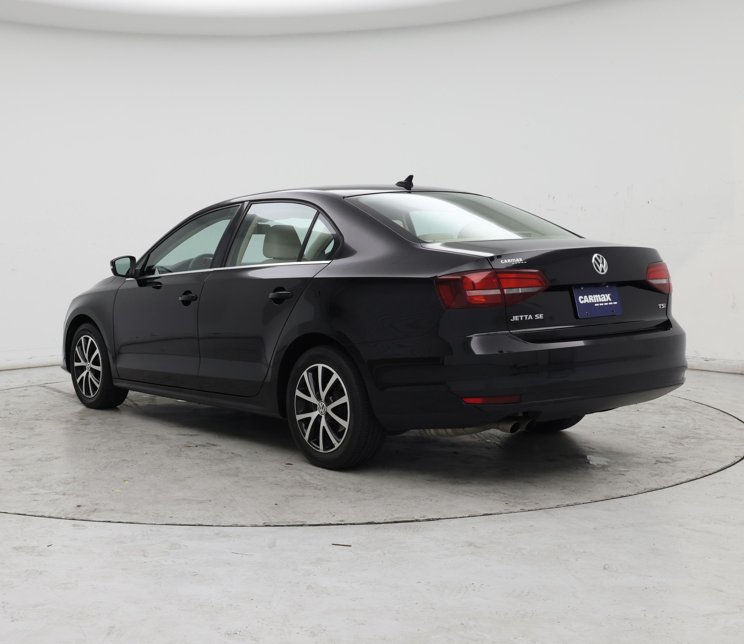Thumbnail: 2017 Volkswagen Jetta - 2