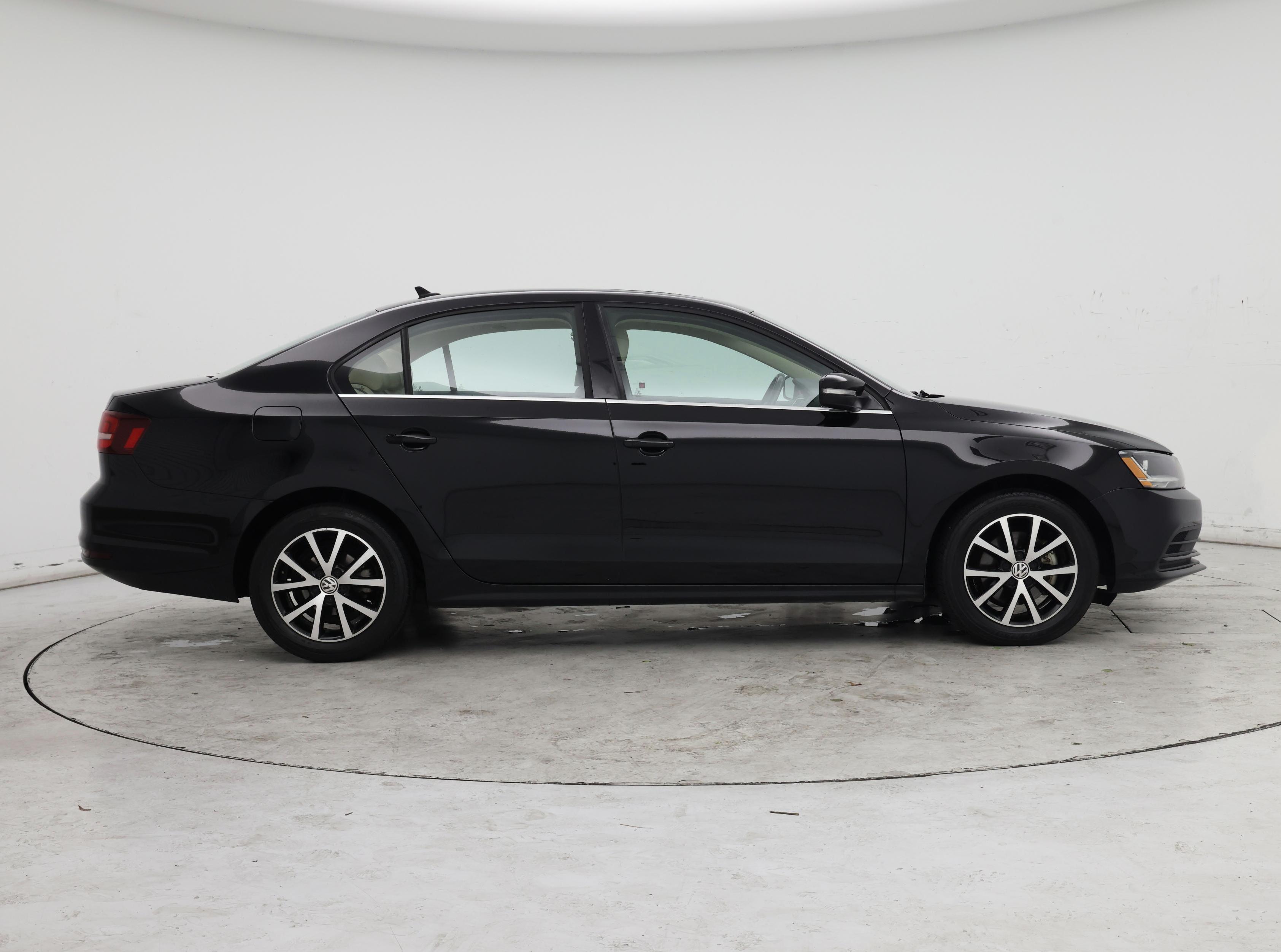 Thumbnail: 2017 Volkswagen Jetta - 7