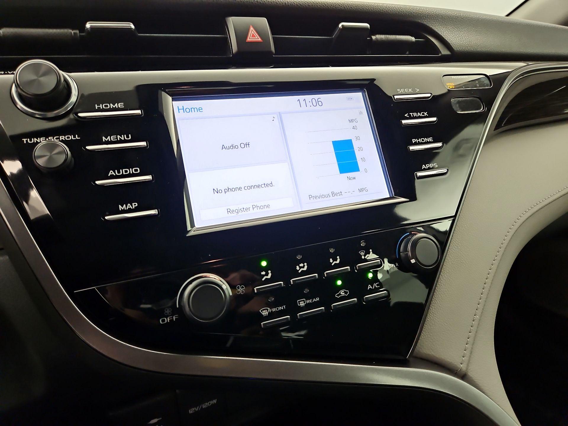 Thumbnail: 2019 Toyota Camry - 16