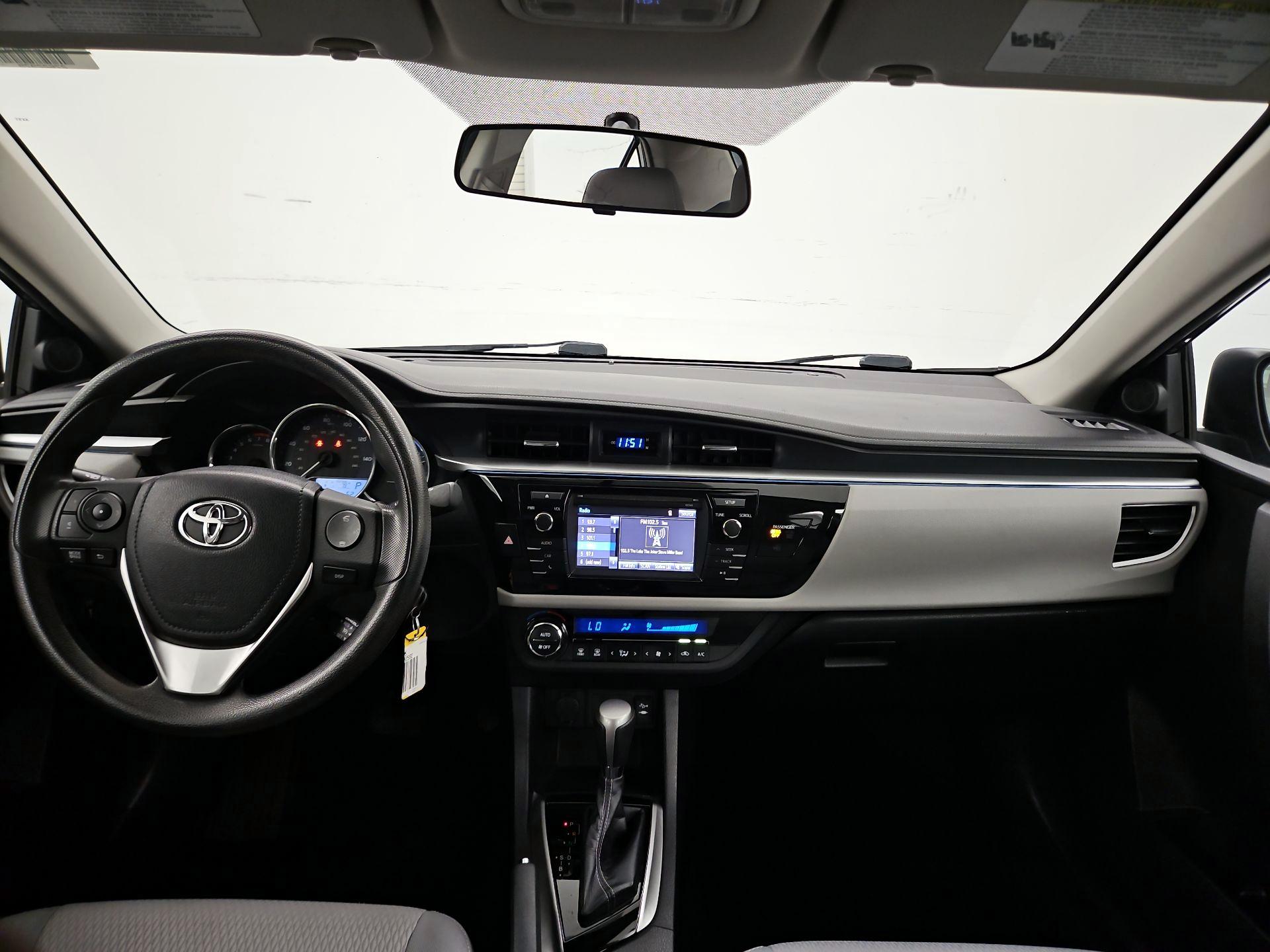 Thumbnail: 2014 Toyota Corolla - 9