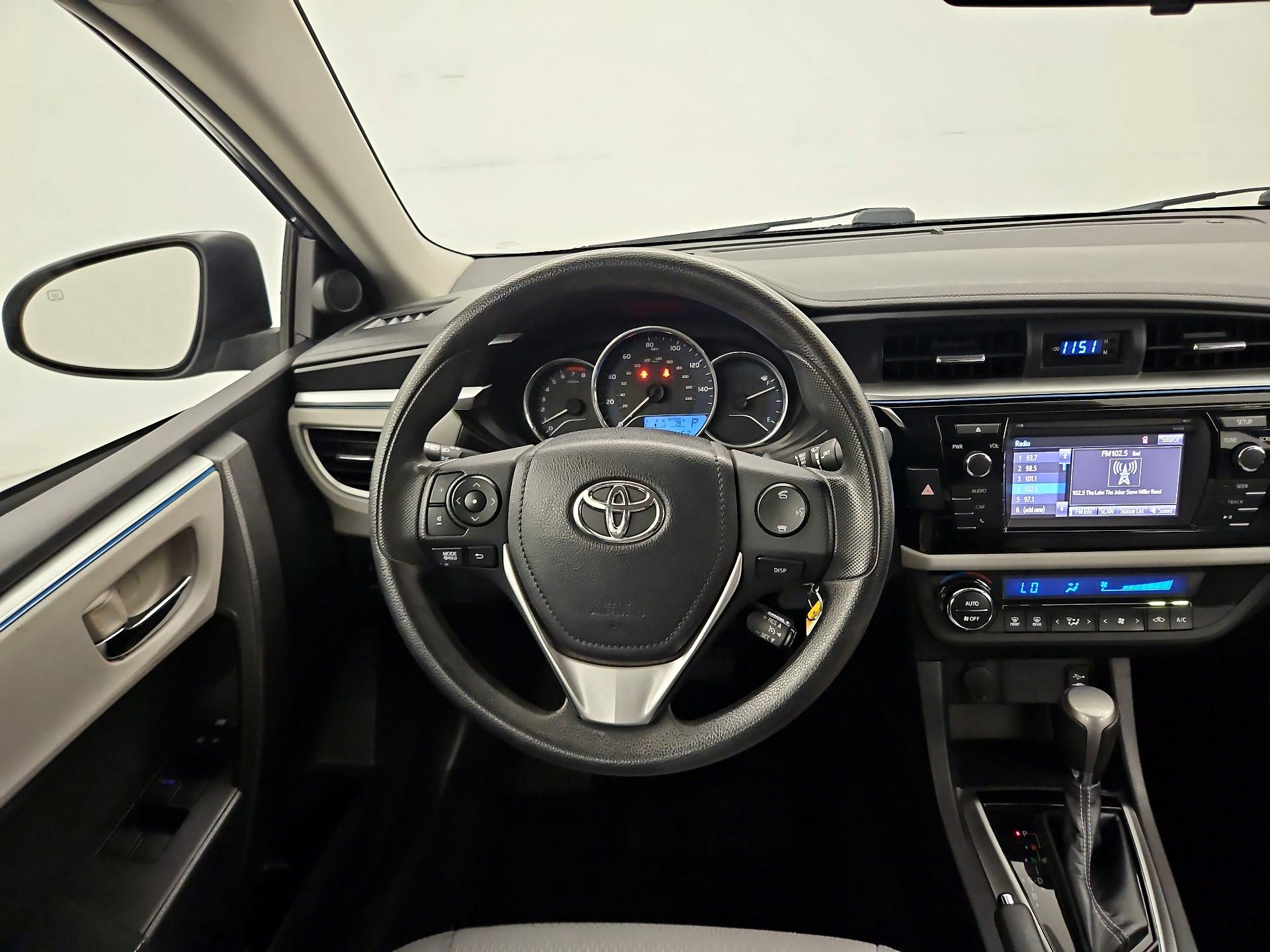 Thumbnail: 2014 Toyota Corolla - 10