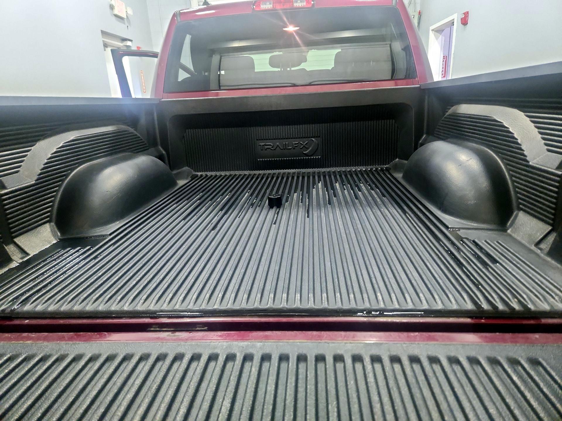 Thumbnail: 2019 RAM 1500 Classic - 20