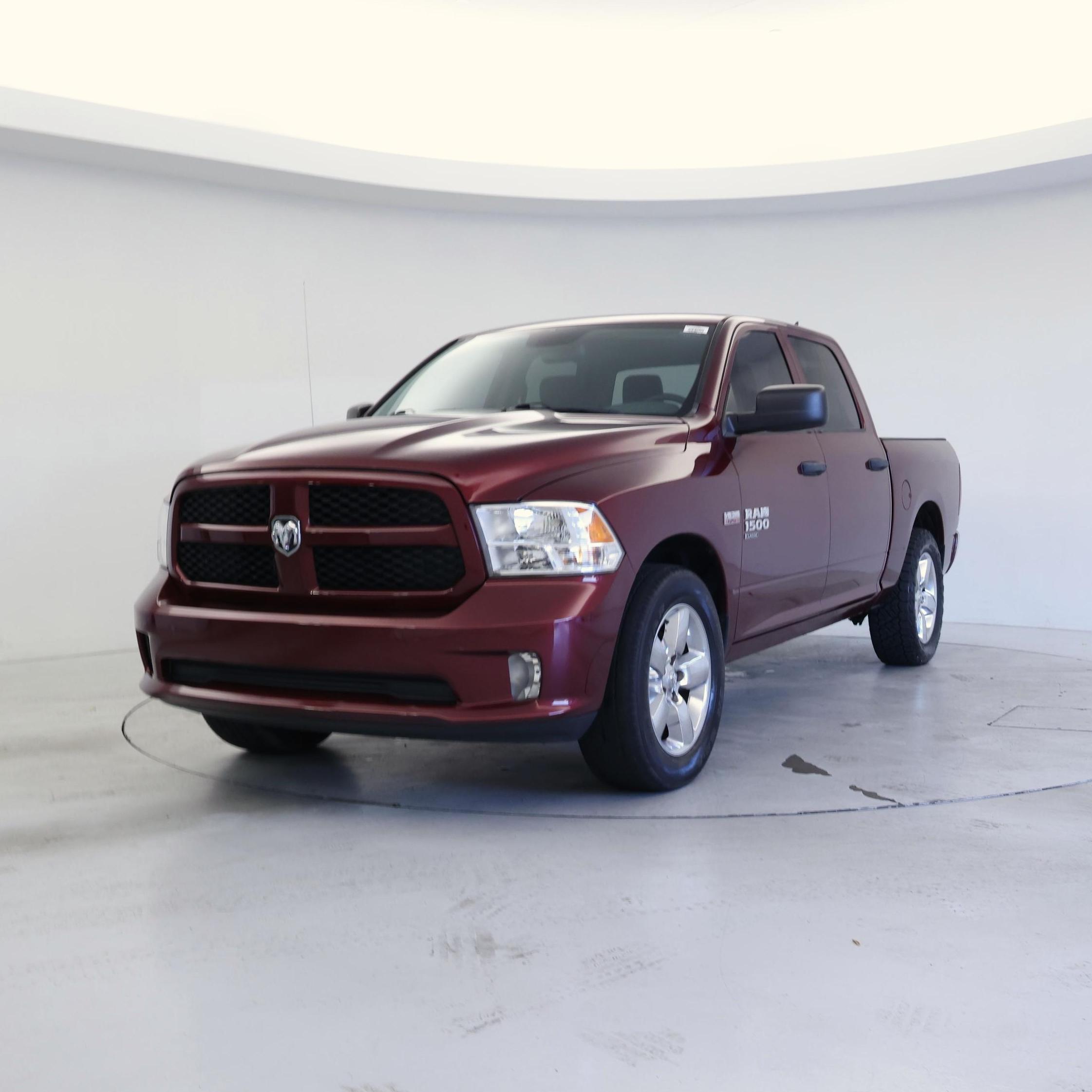 Thumbnail: 2019 RAM 1500 Classic - 4
