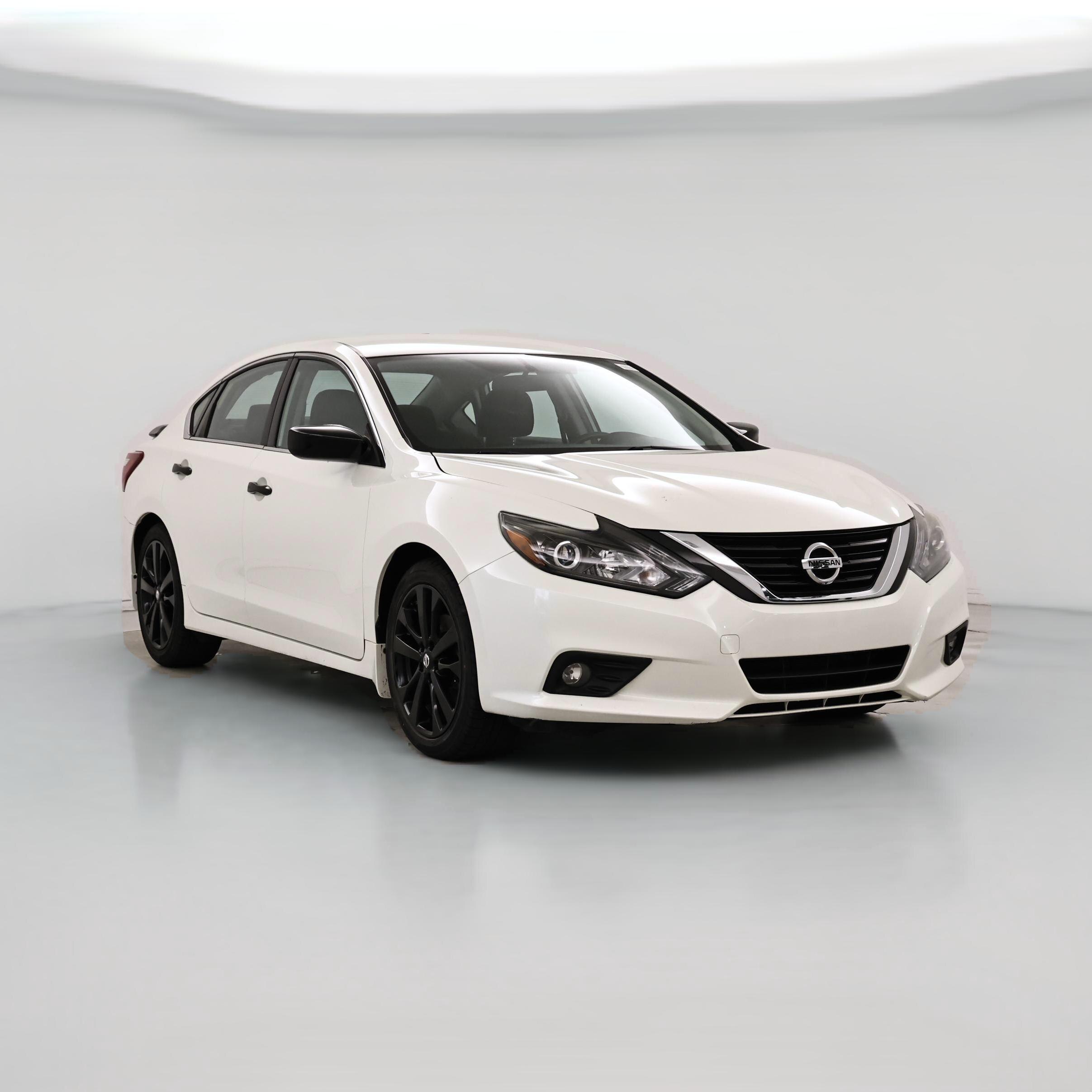 Thumbnail: 2017 Nissan Altima - 1