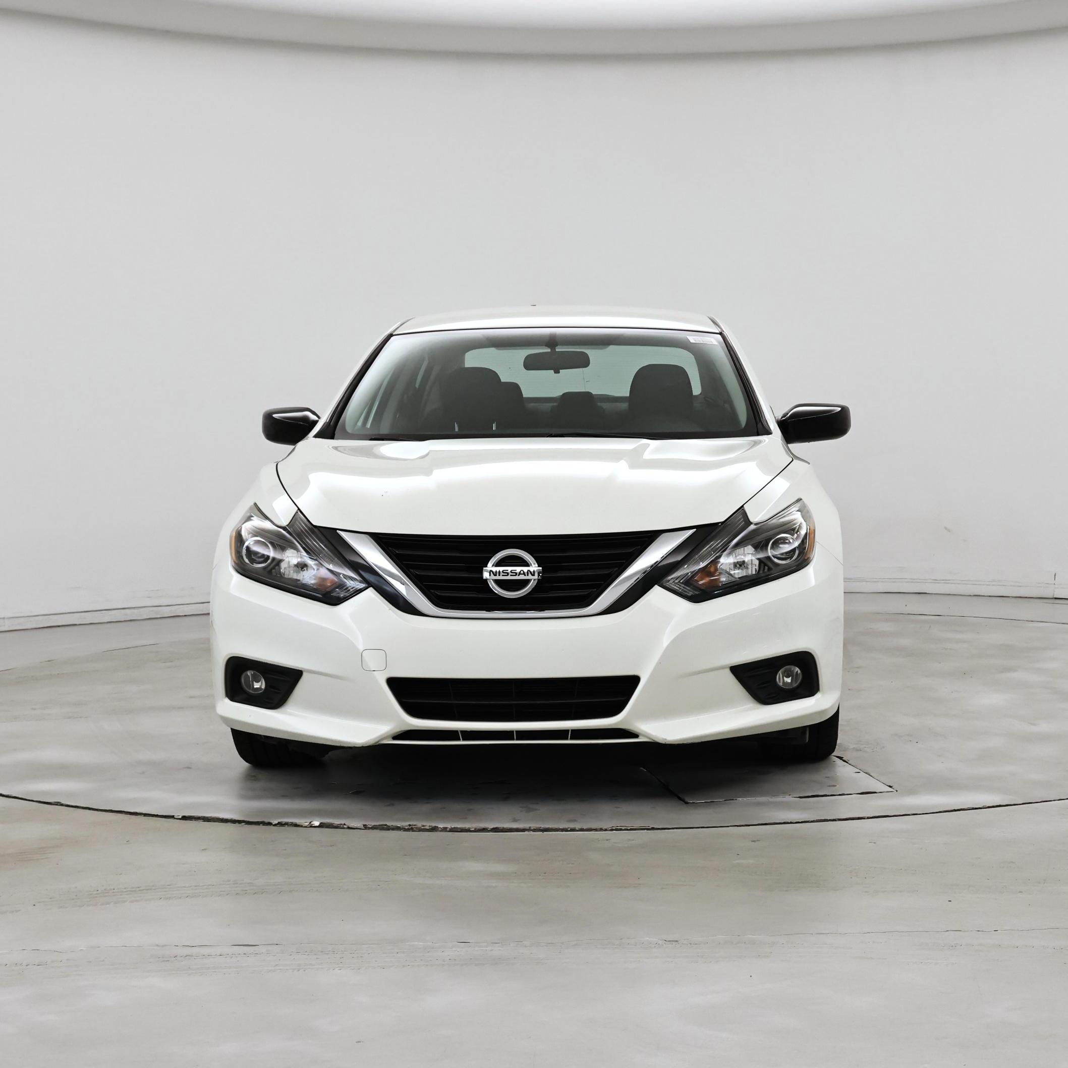 Thumbnail: 2017 Nissan Altima - 5