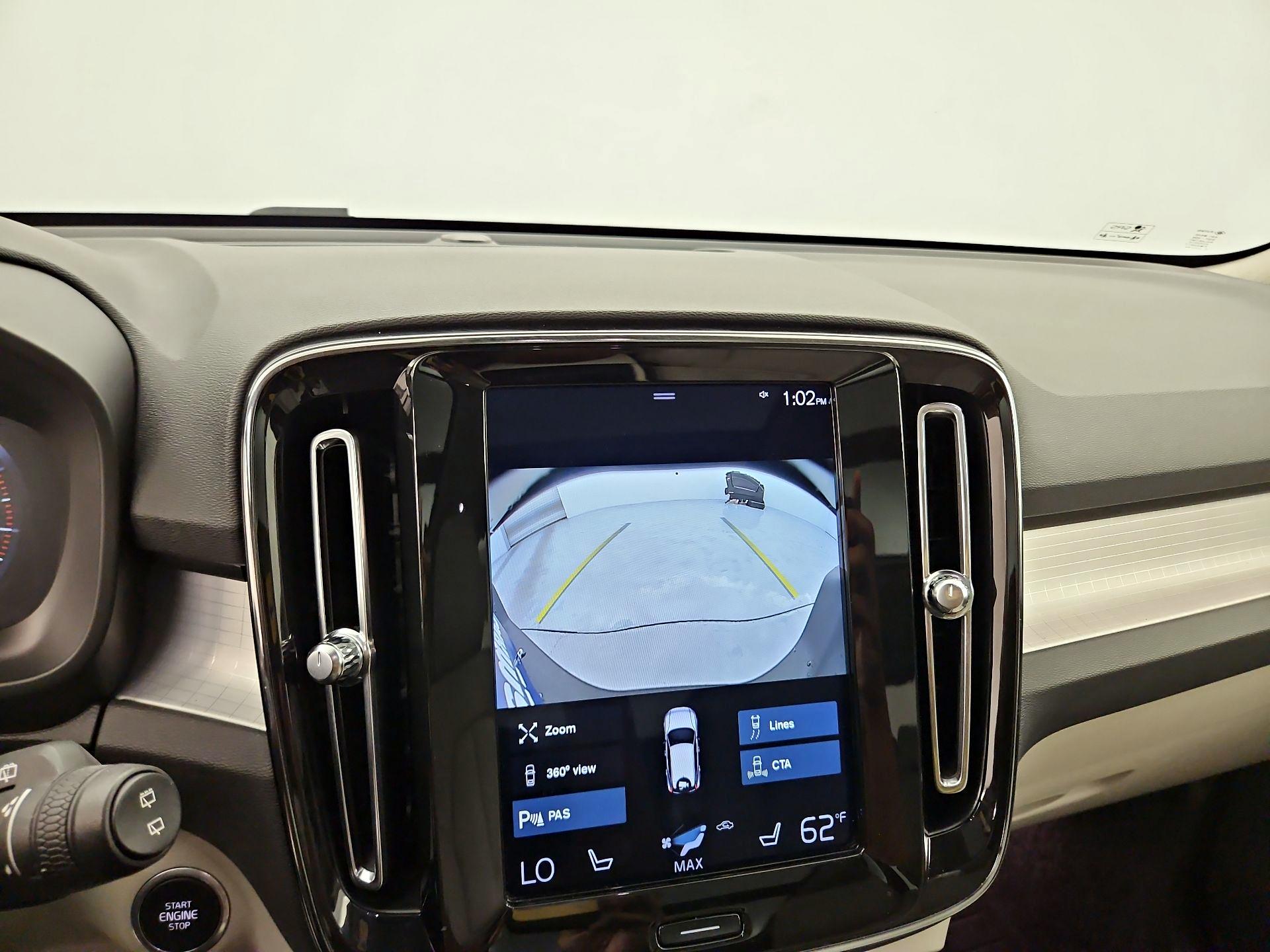 Thumbnail: 2020 Volvo XC40 - 15