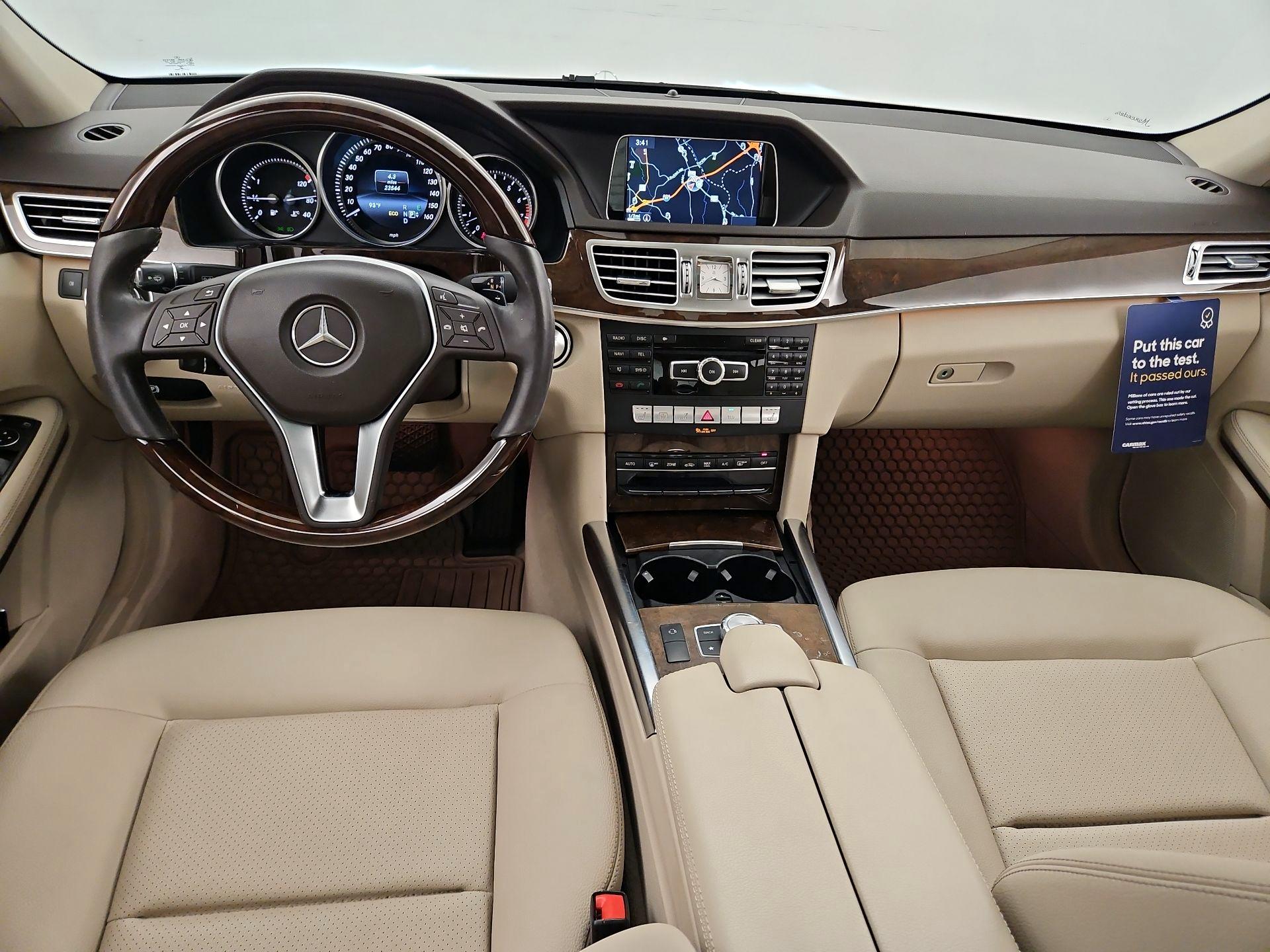 Thumbnail: 2014 Mercedes-Benz E-Class - 9