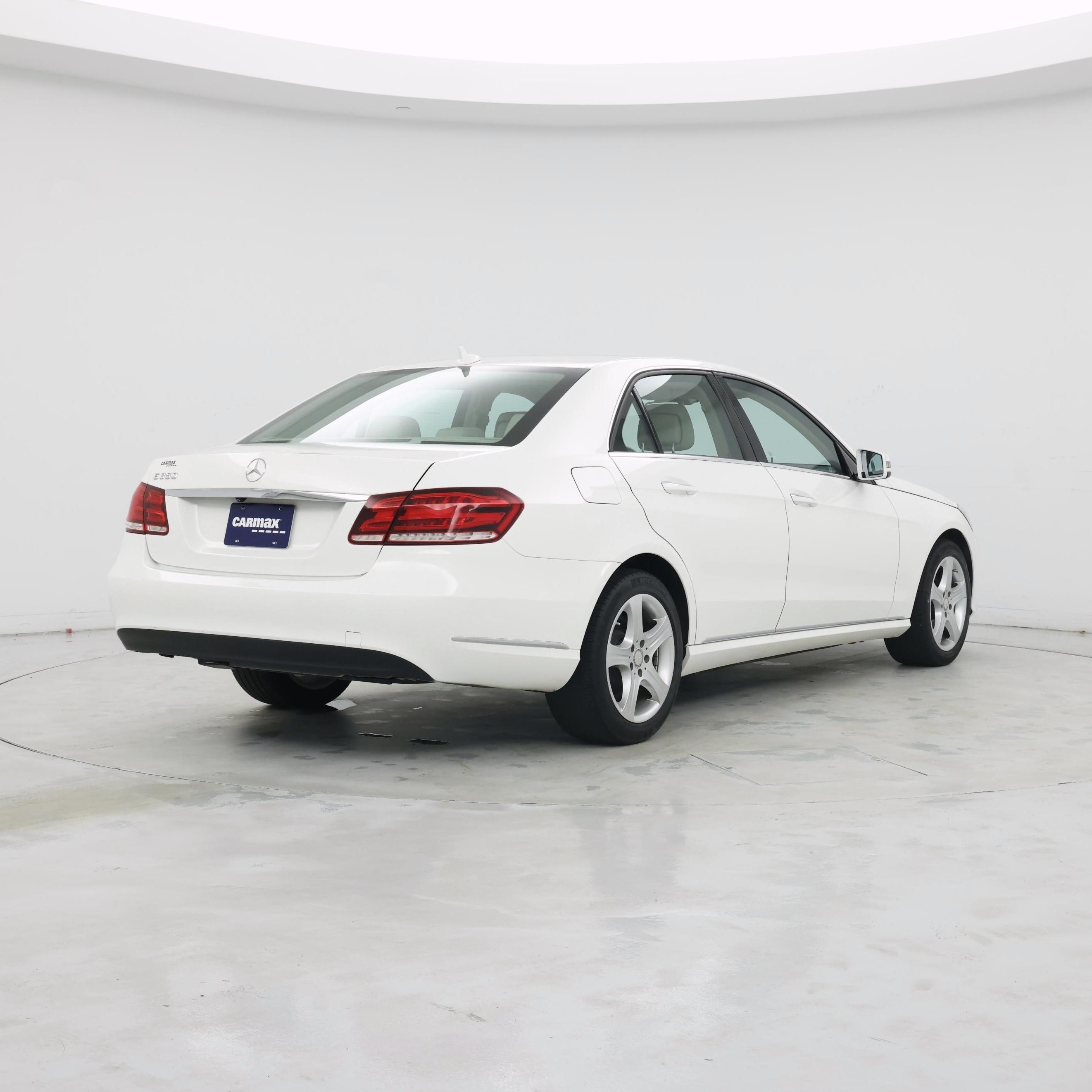 Thumbnail: 2014 Mercedes-Benz E-Class - 8