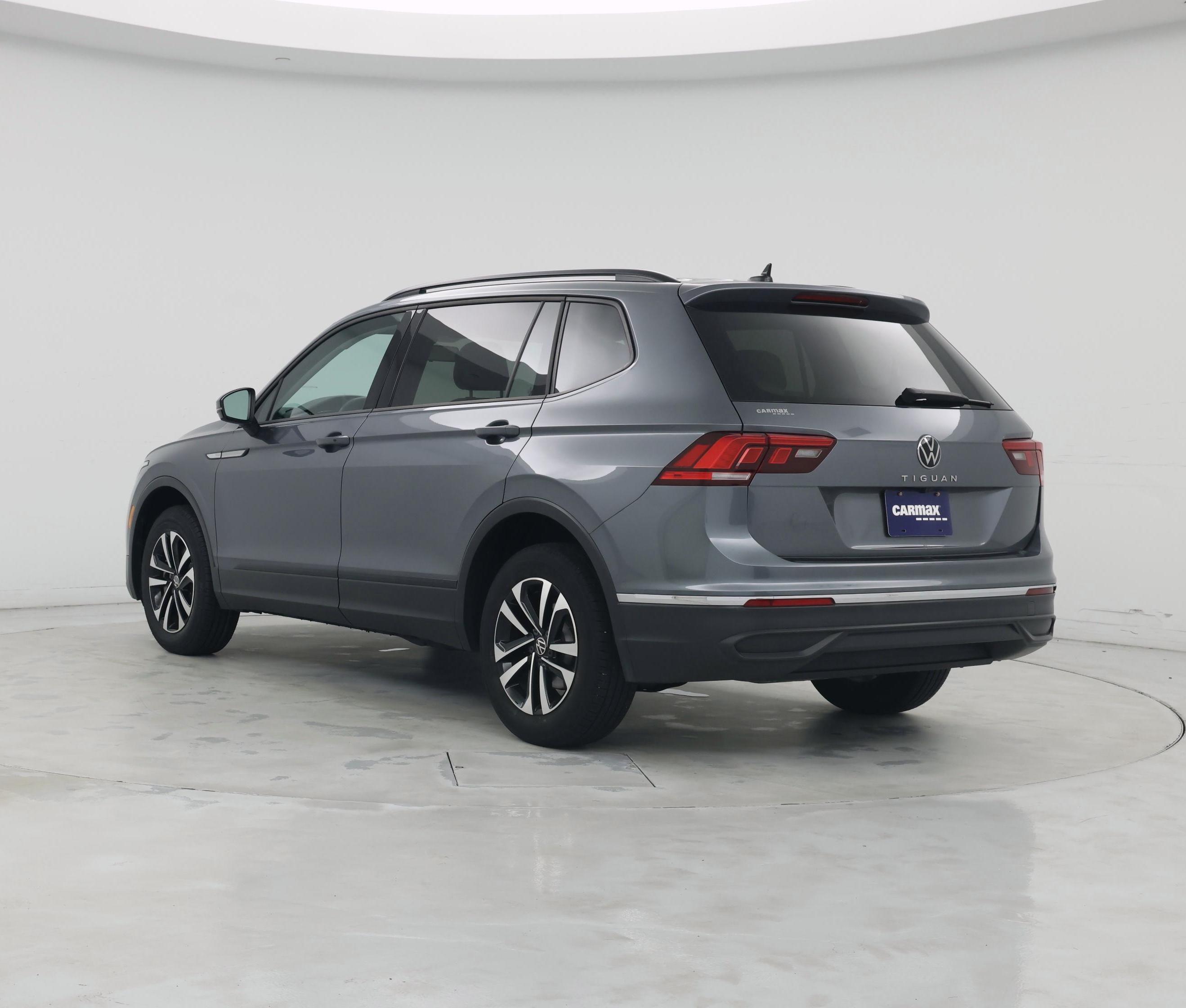 Thumbnail: 2022 Volkswagen Tiguan - 2
