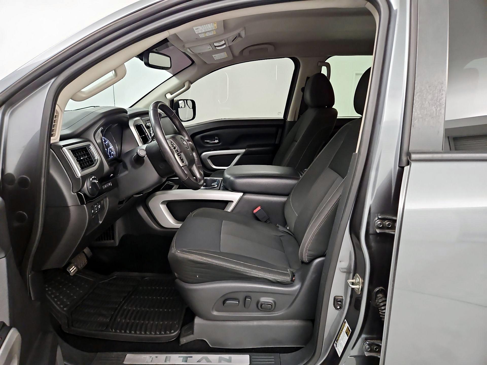 Thumbnail: 2018 Nissan Titan - 11