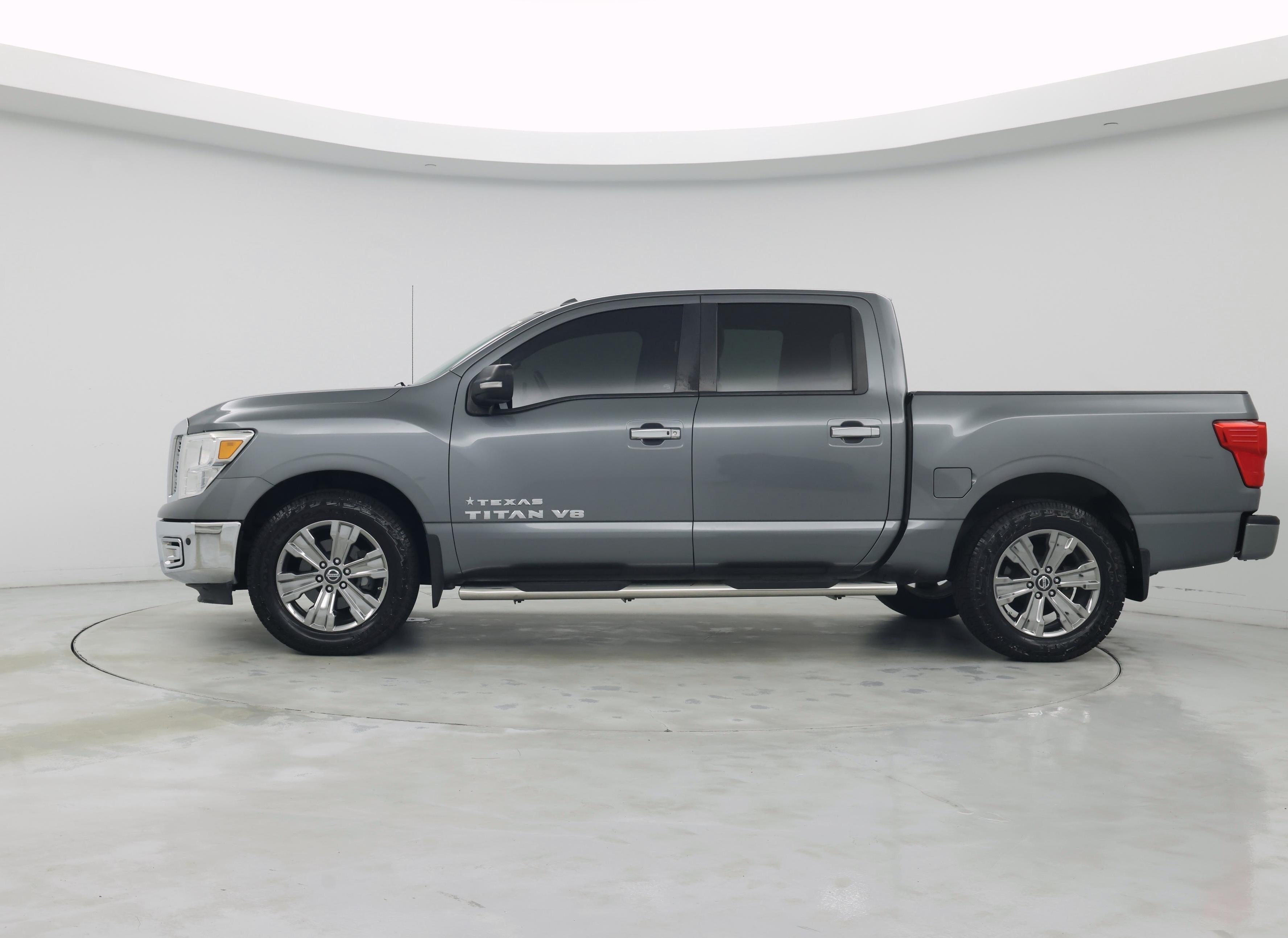 Thumbnail: 2018 Nissan Titan - 3