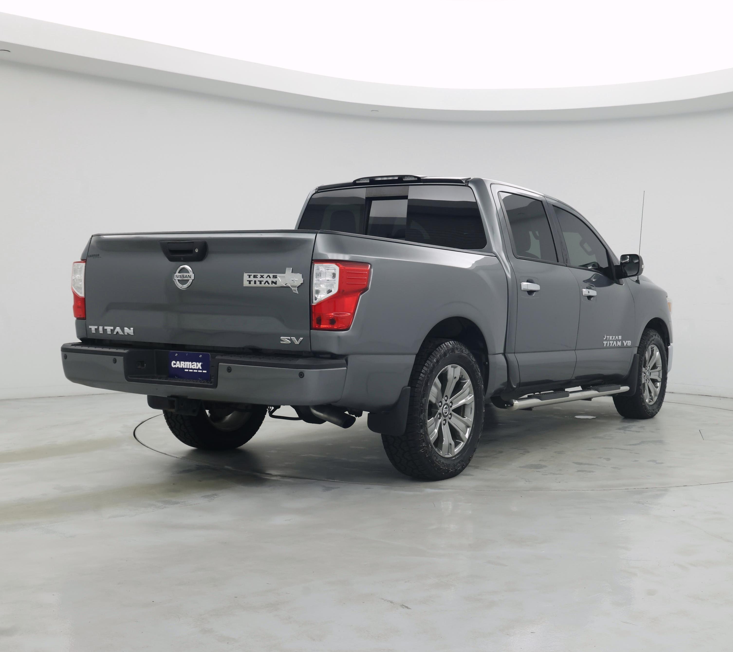 Thumbnail: 2018 Nissan Titan - 8
