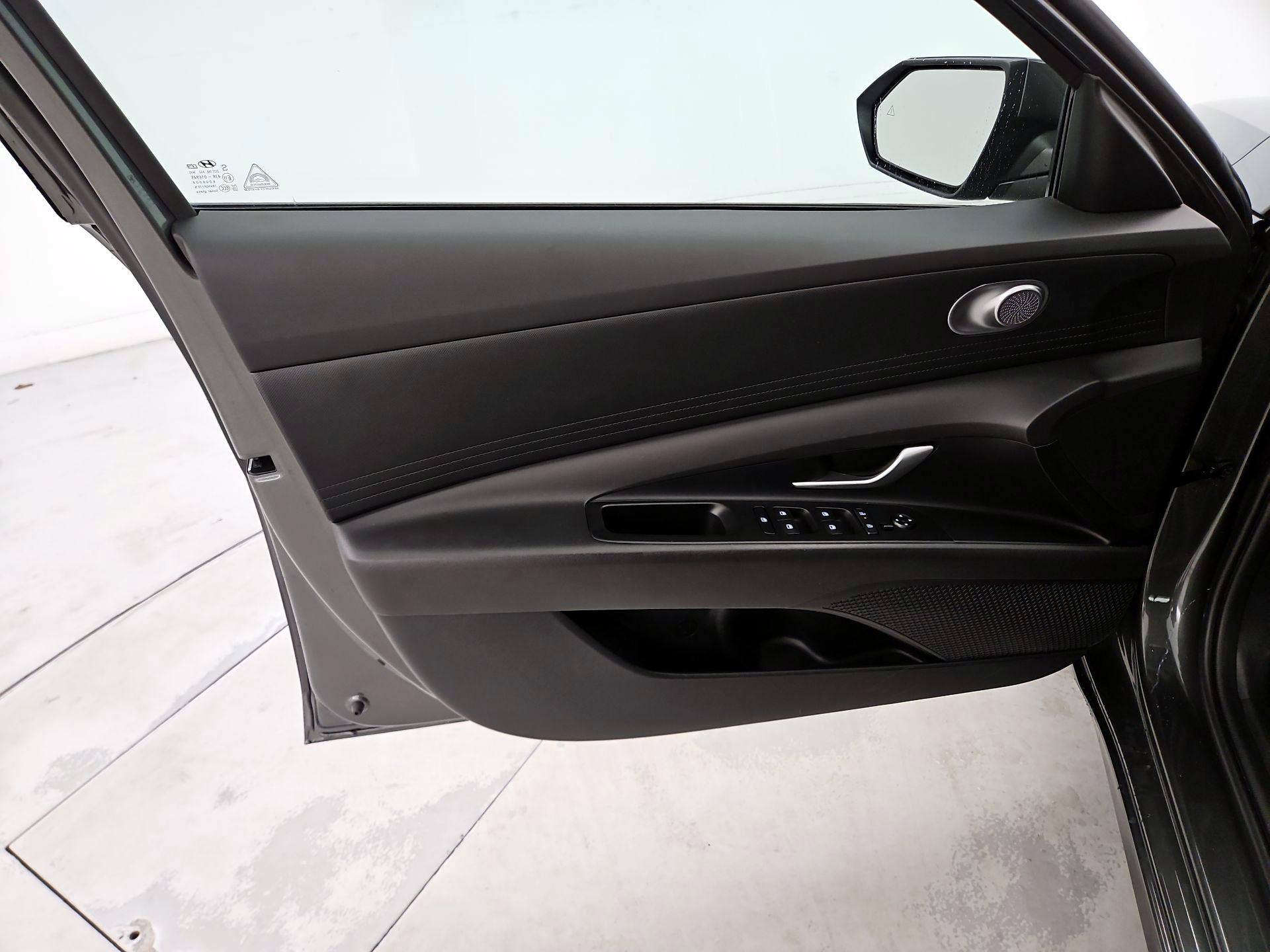 Thumbnail: 2024 Hyundai Elantra - 12