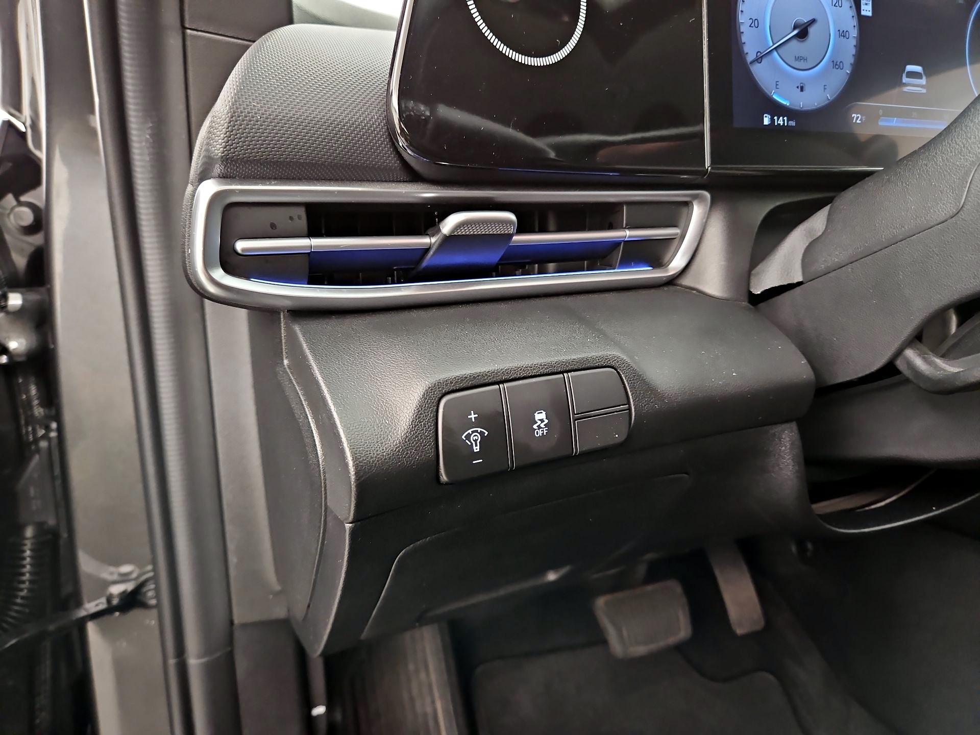 Thumbnail: 2024 Hyundai Elantra - 13