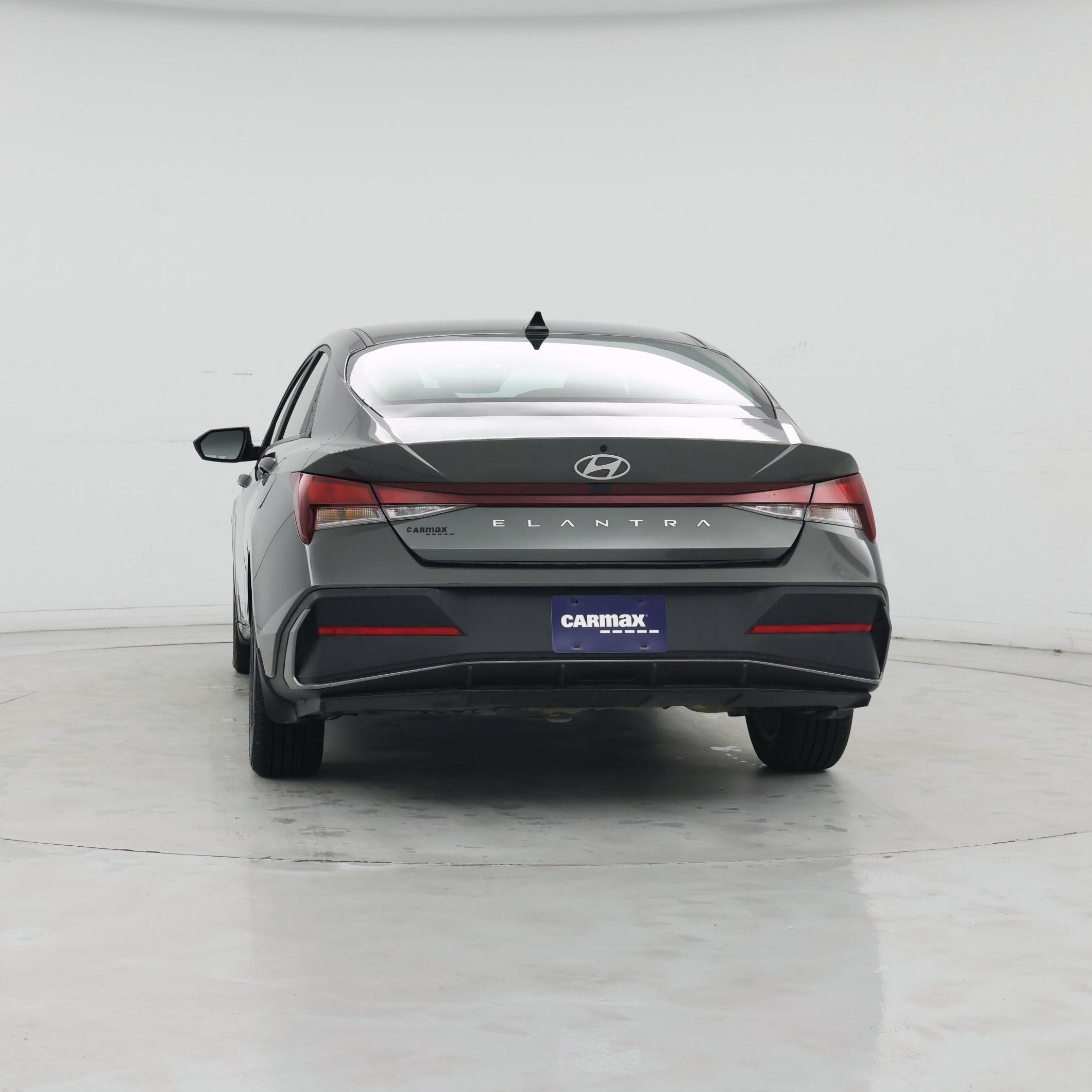Thumbnail: 2024 Hyundai Elantra - 6