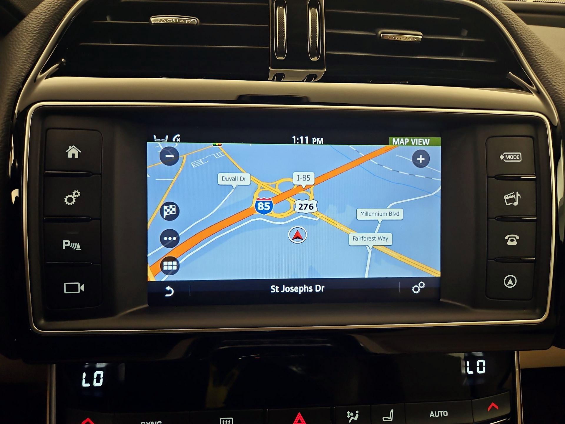 Thumbnail: 2018 Jaguar XE - 14