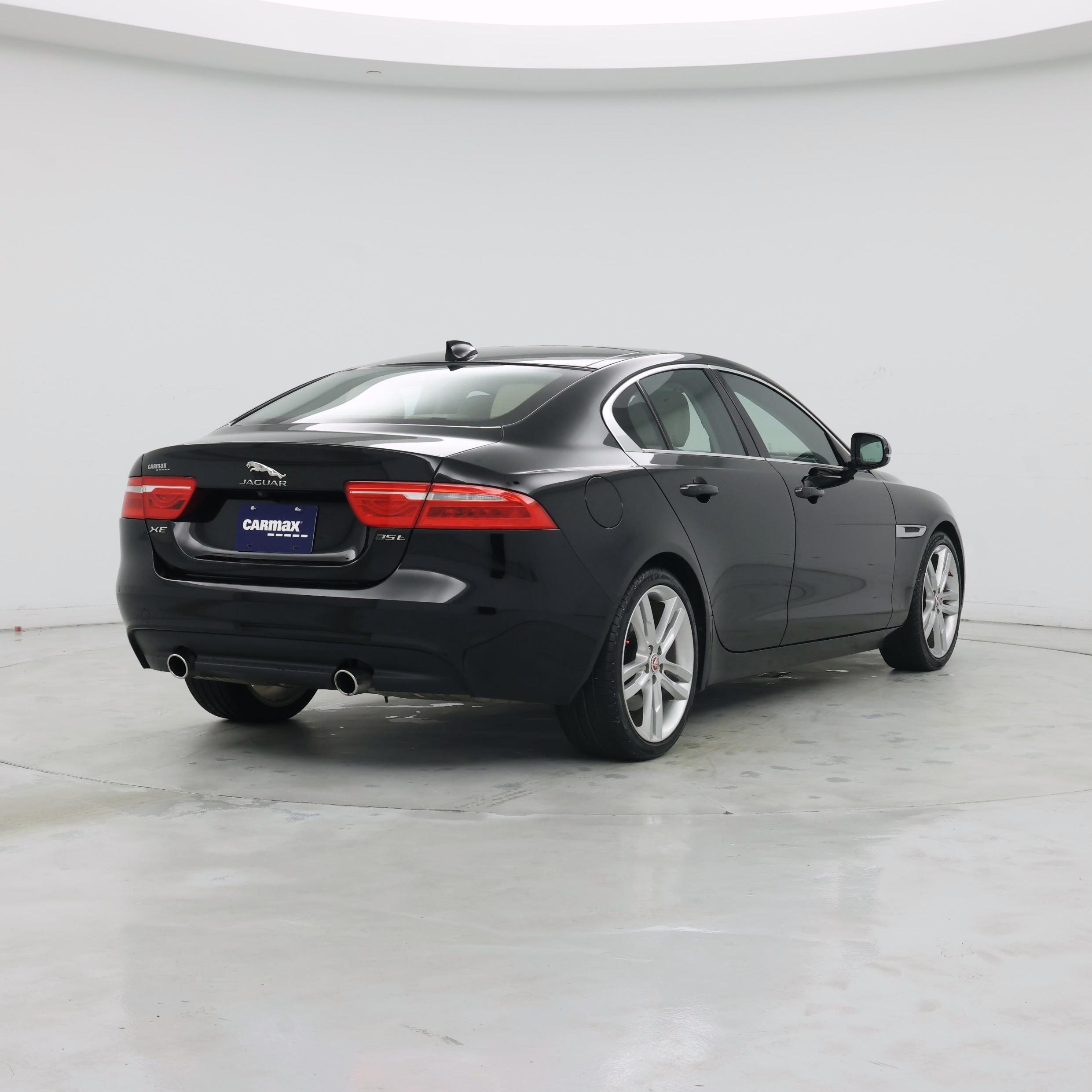 Thumbnail: 2018 Jaguar XE - 8