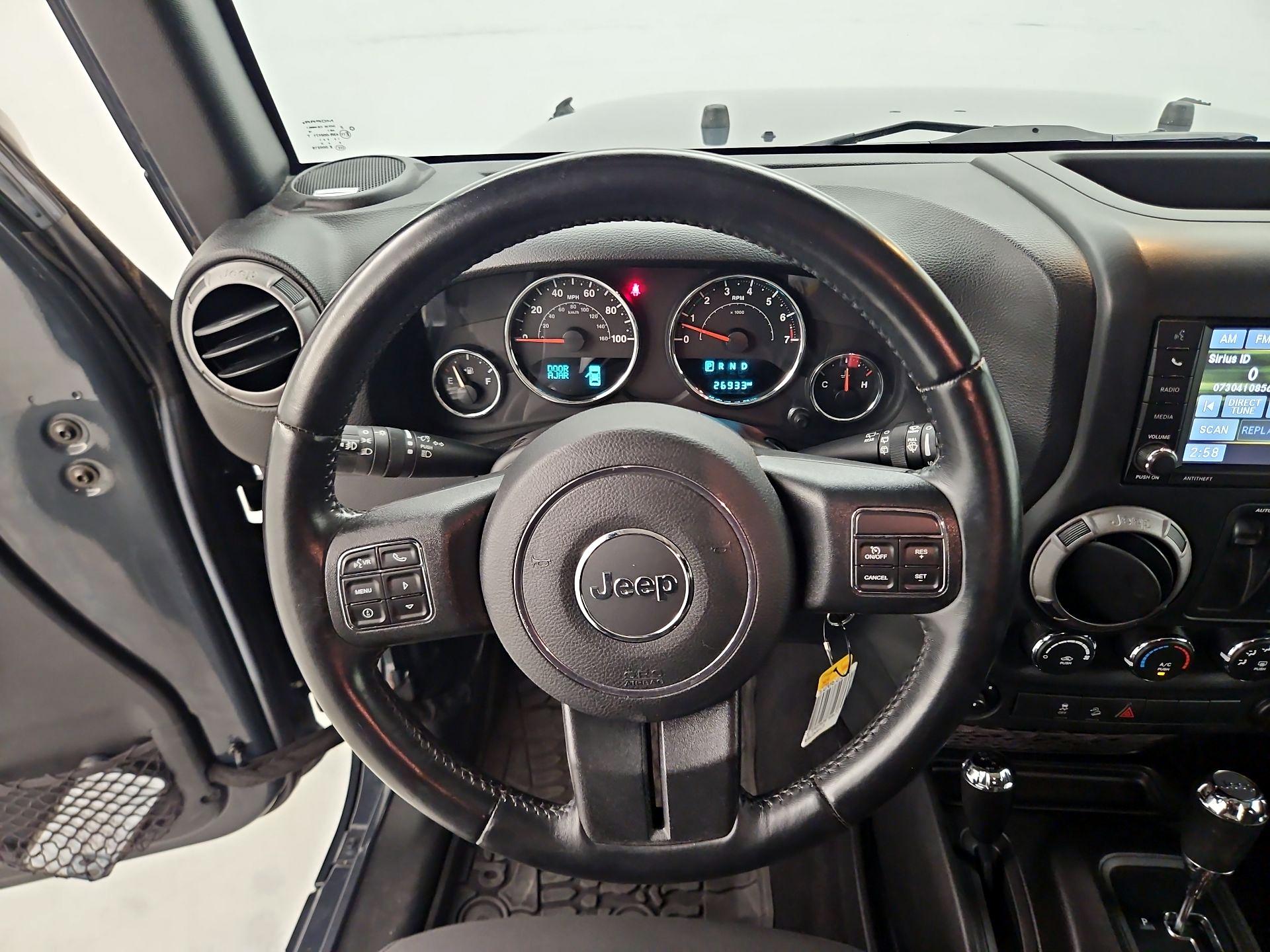 Thumbnail: 2016 Jeep Wrangler - 10