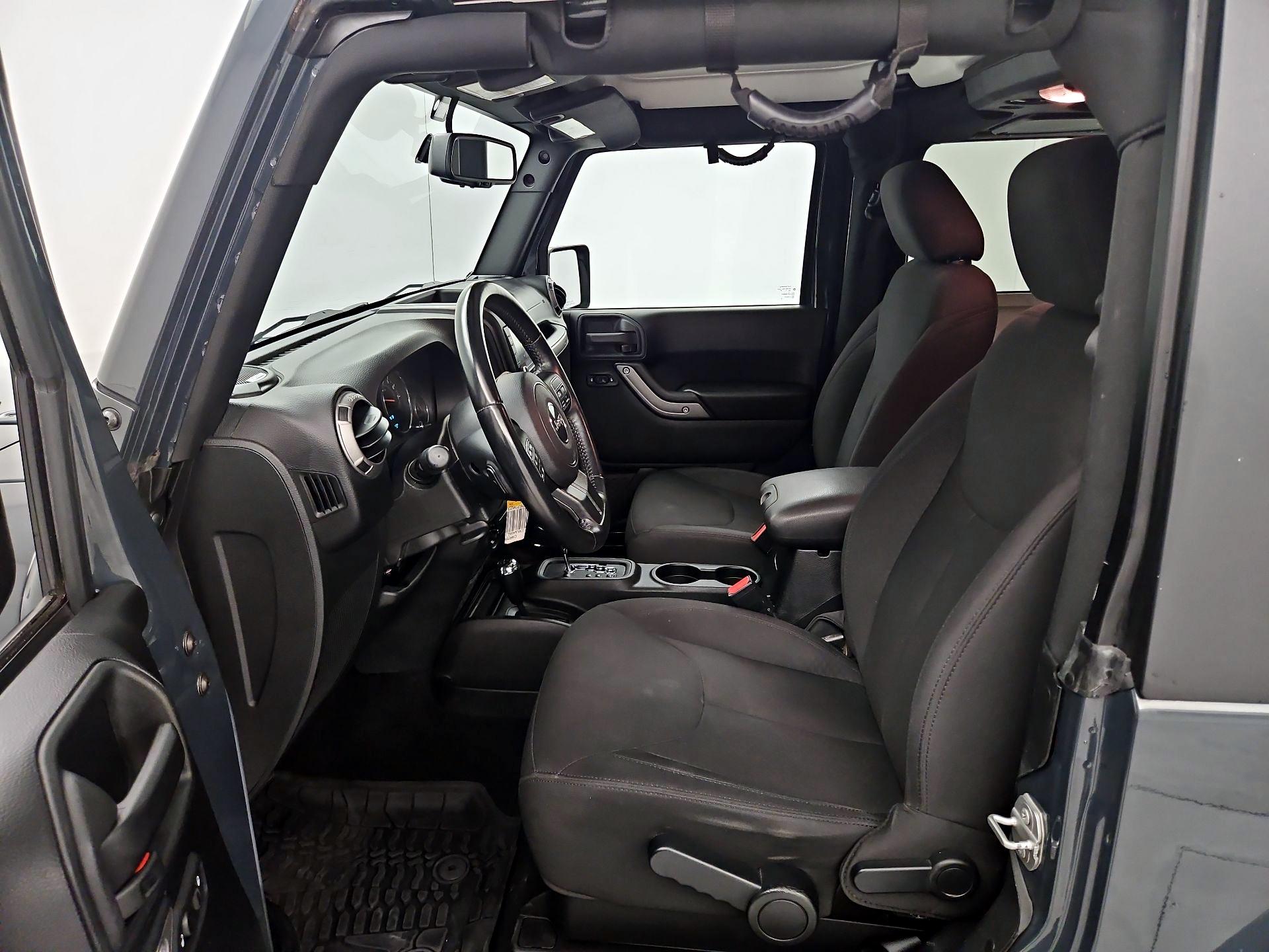 Thumbnail: 2016 Jeep Wrangler - 11