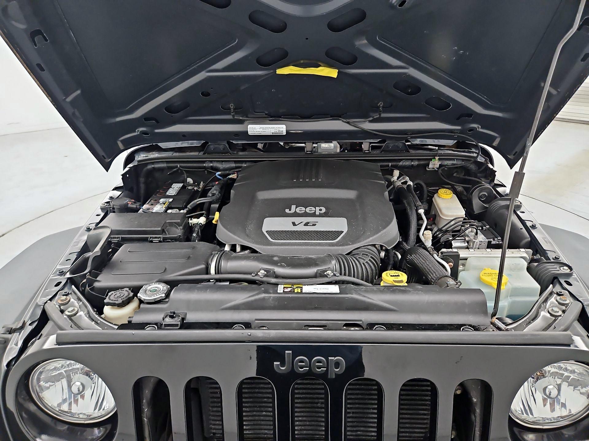 Thumbnail: 2016 Jeep Wrangler - 20