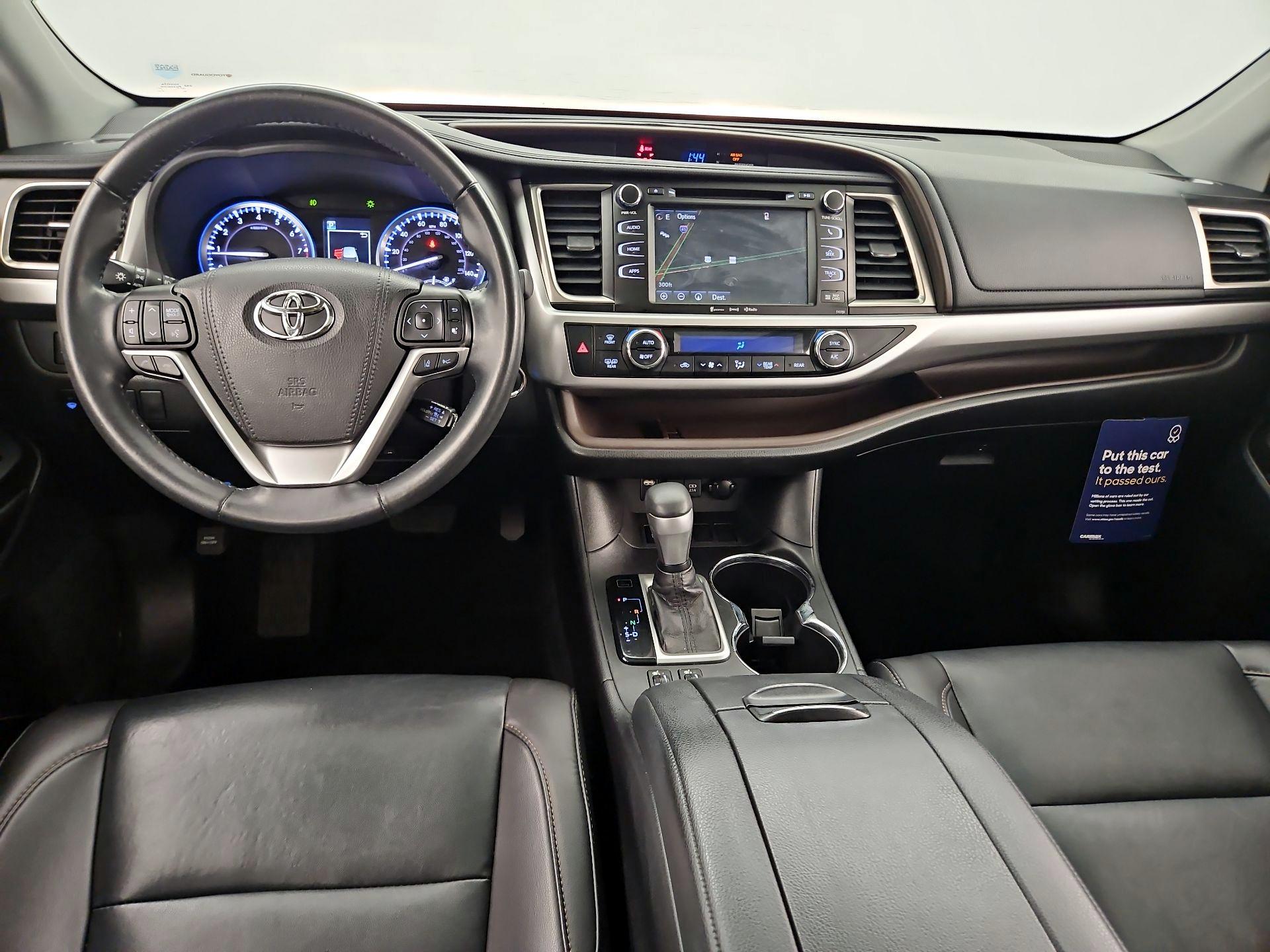 Thumbnail: 2019 Toyota Highlander - 9