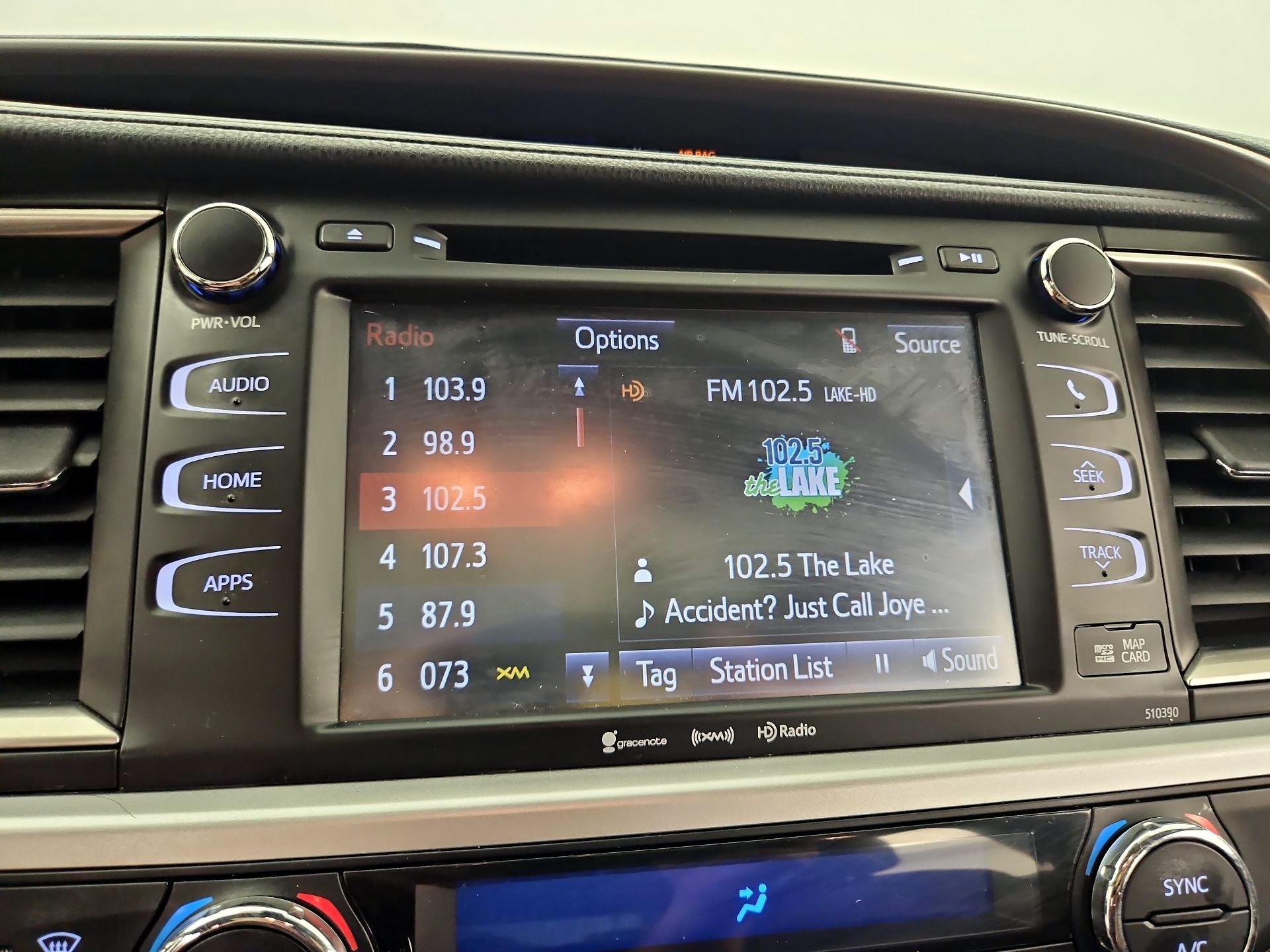 Thumbnail: 2019 Toyota Highlander - 16