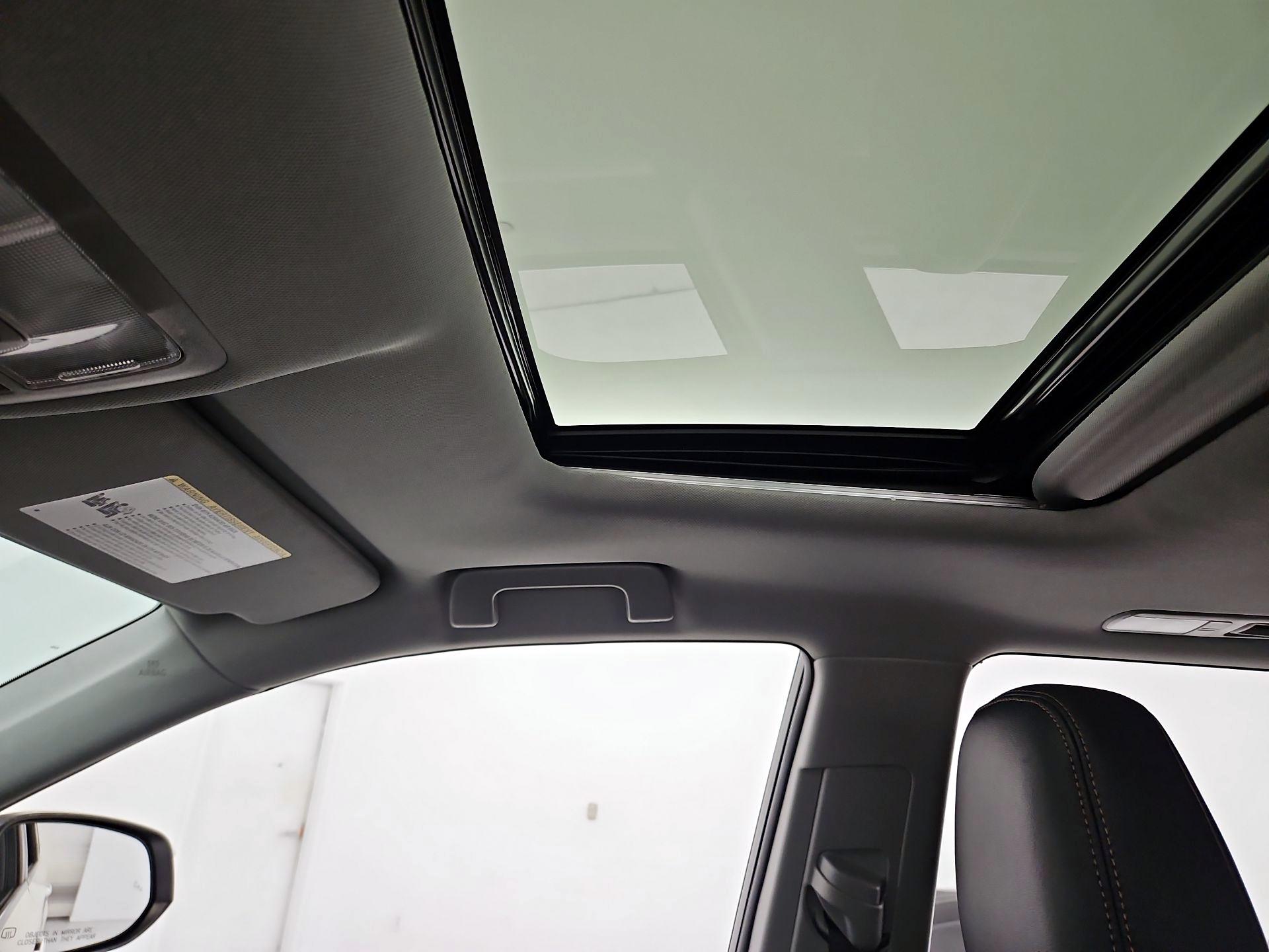 Thumbnail: 2019 Toyota Highlander - 20