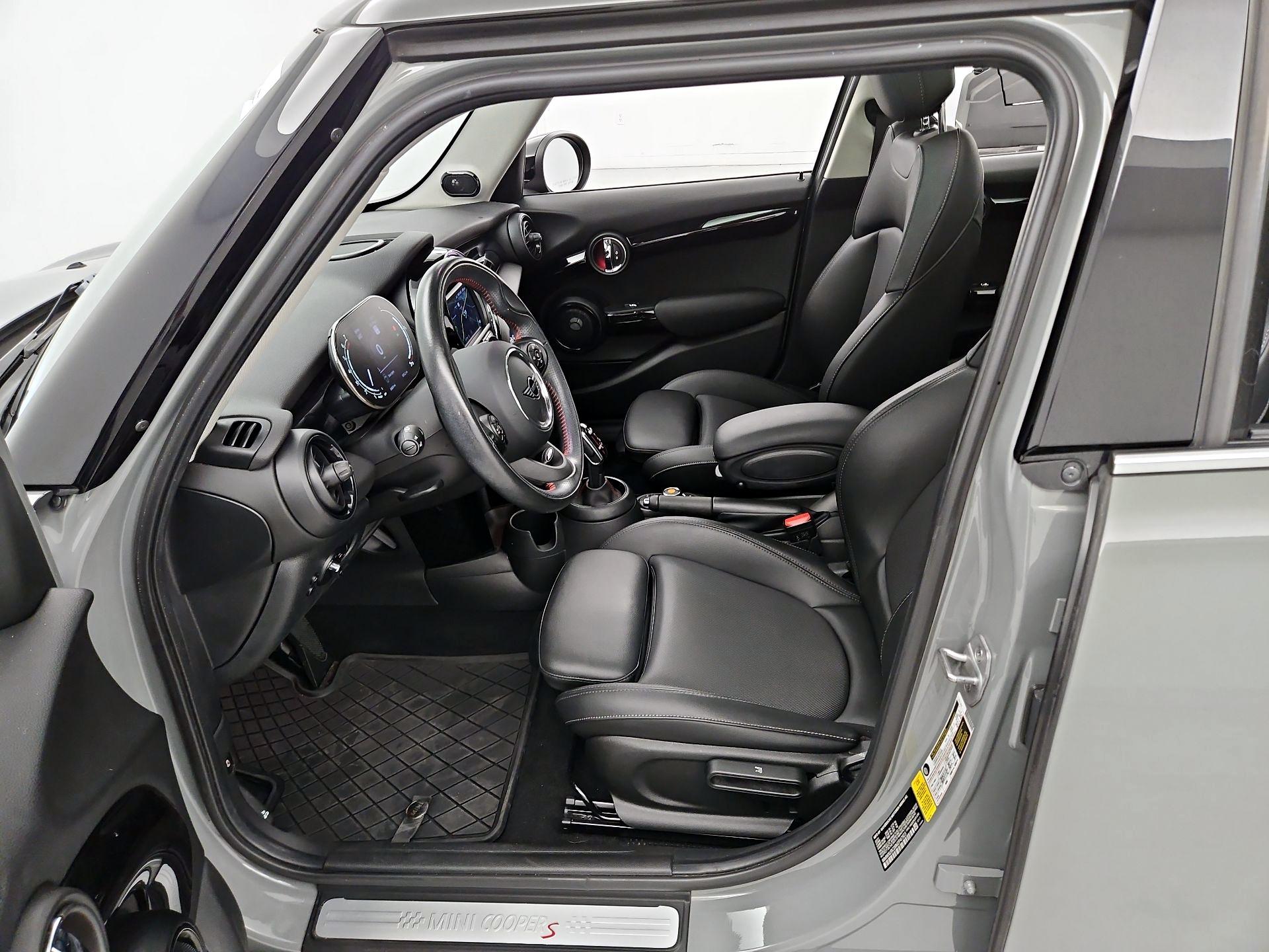 Thumbnail: 2021 MINI Cooper Hardtop - 11
