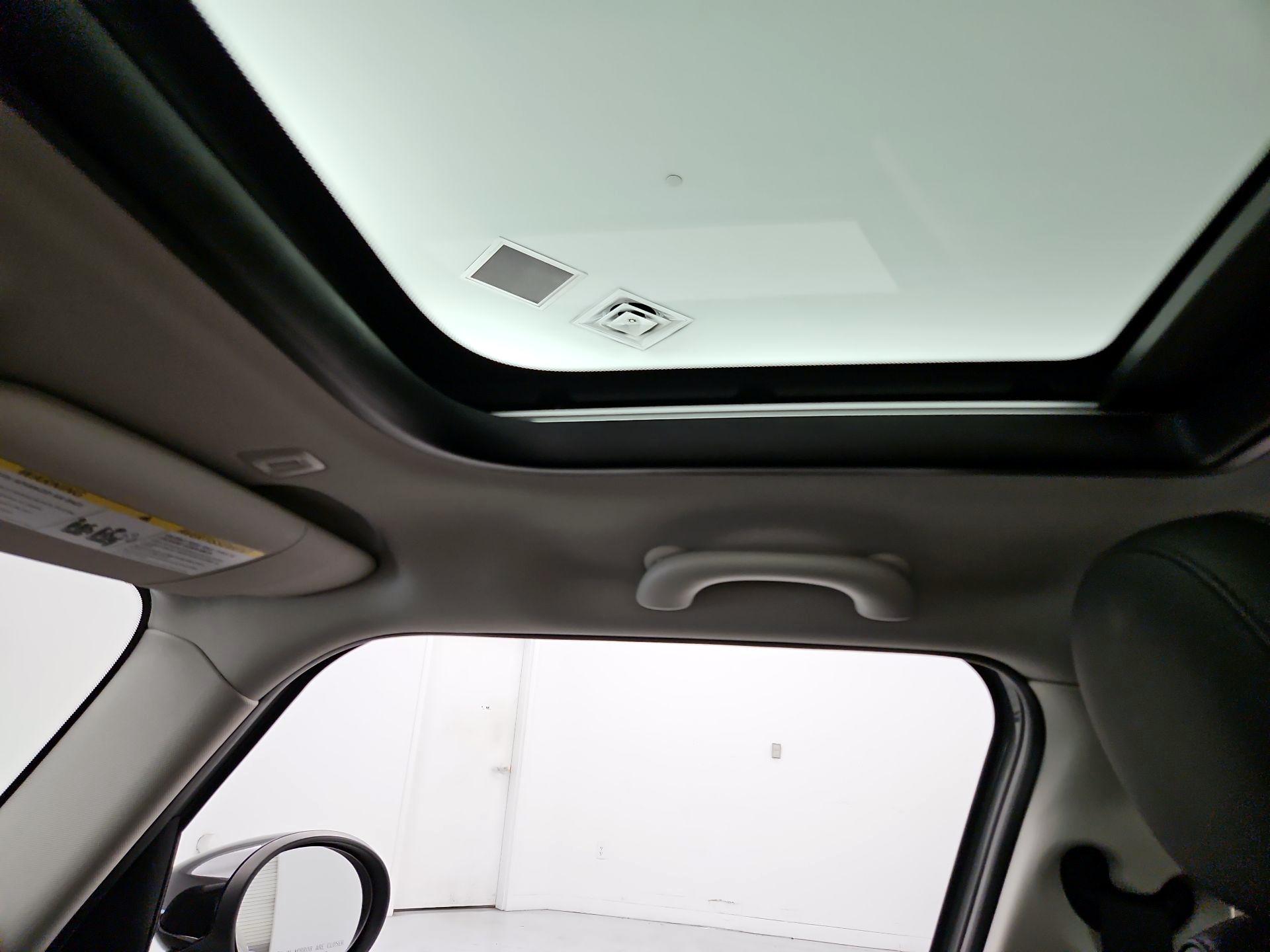 Thumbnail: 2021 MINI Cooper Hardtop - 20
