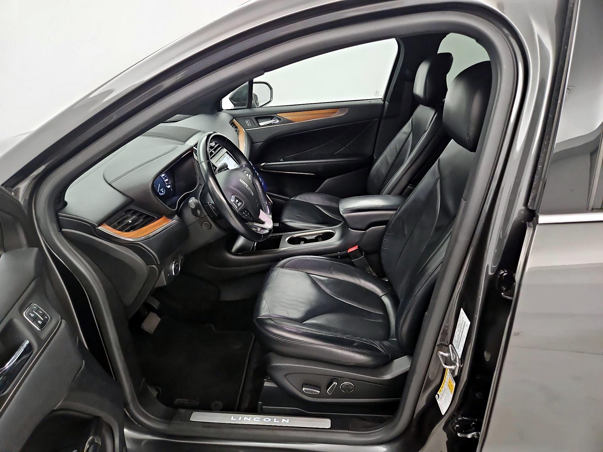 Thumbnail: 2018 Lincoln MKC - 11