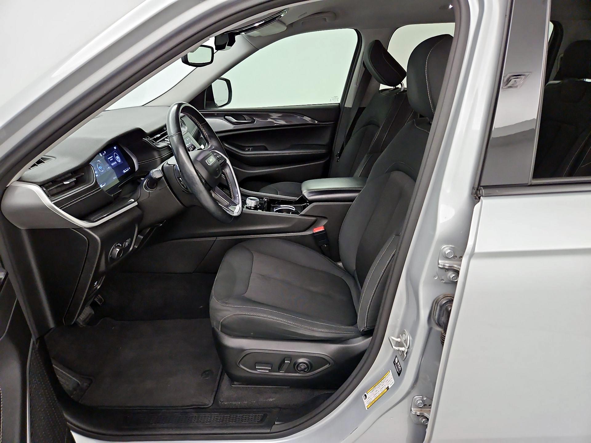 Thumbnail: 2021 Jeep Grand Cherokee L - 11