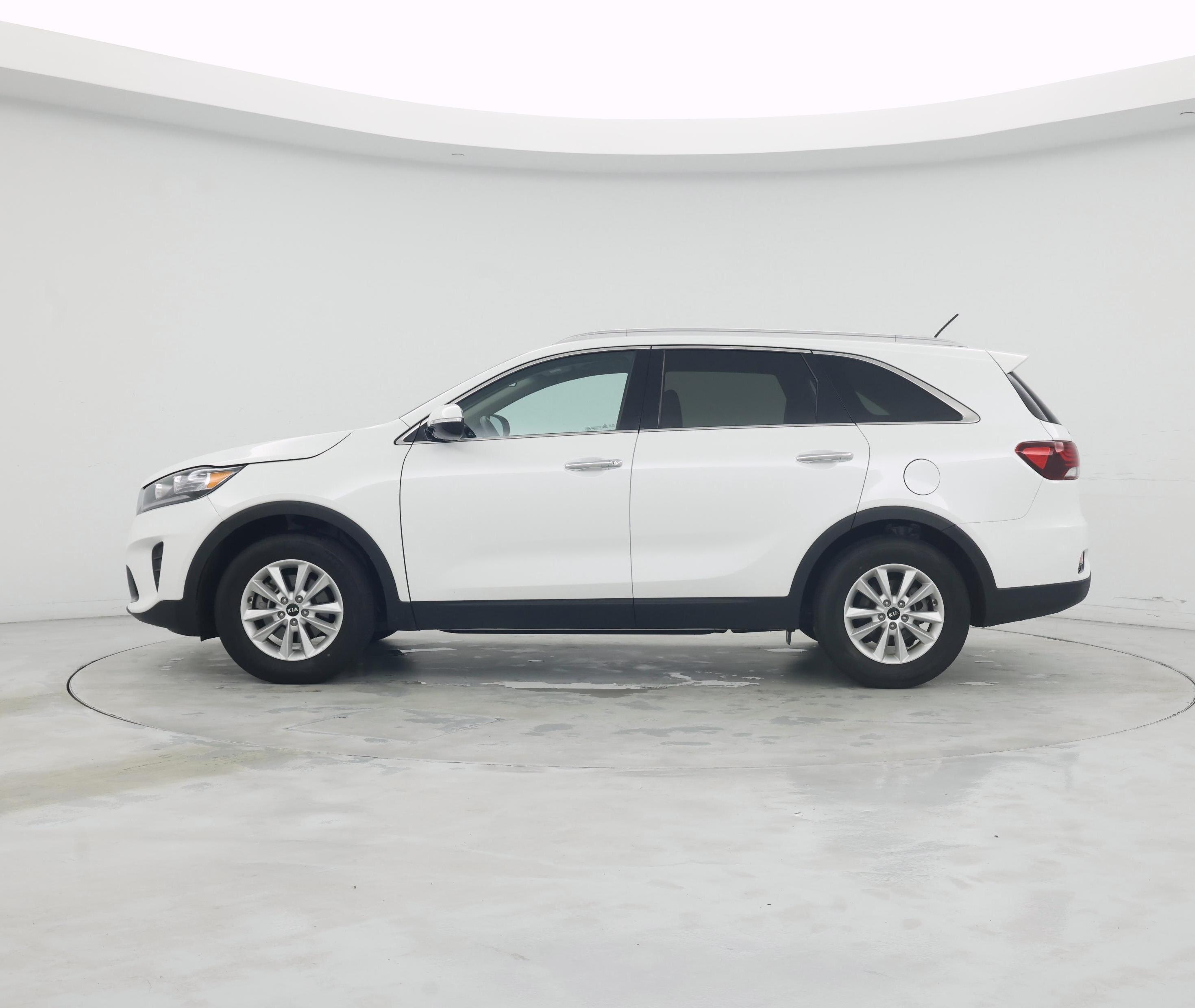 Thumbnail: 2020 Kia Sorento - 3