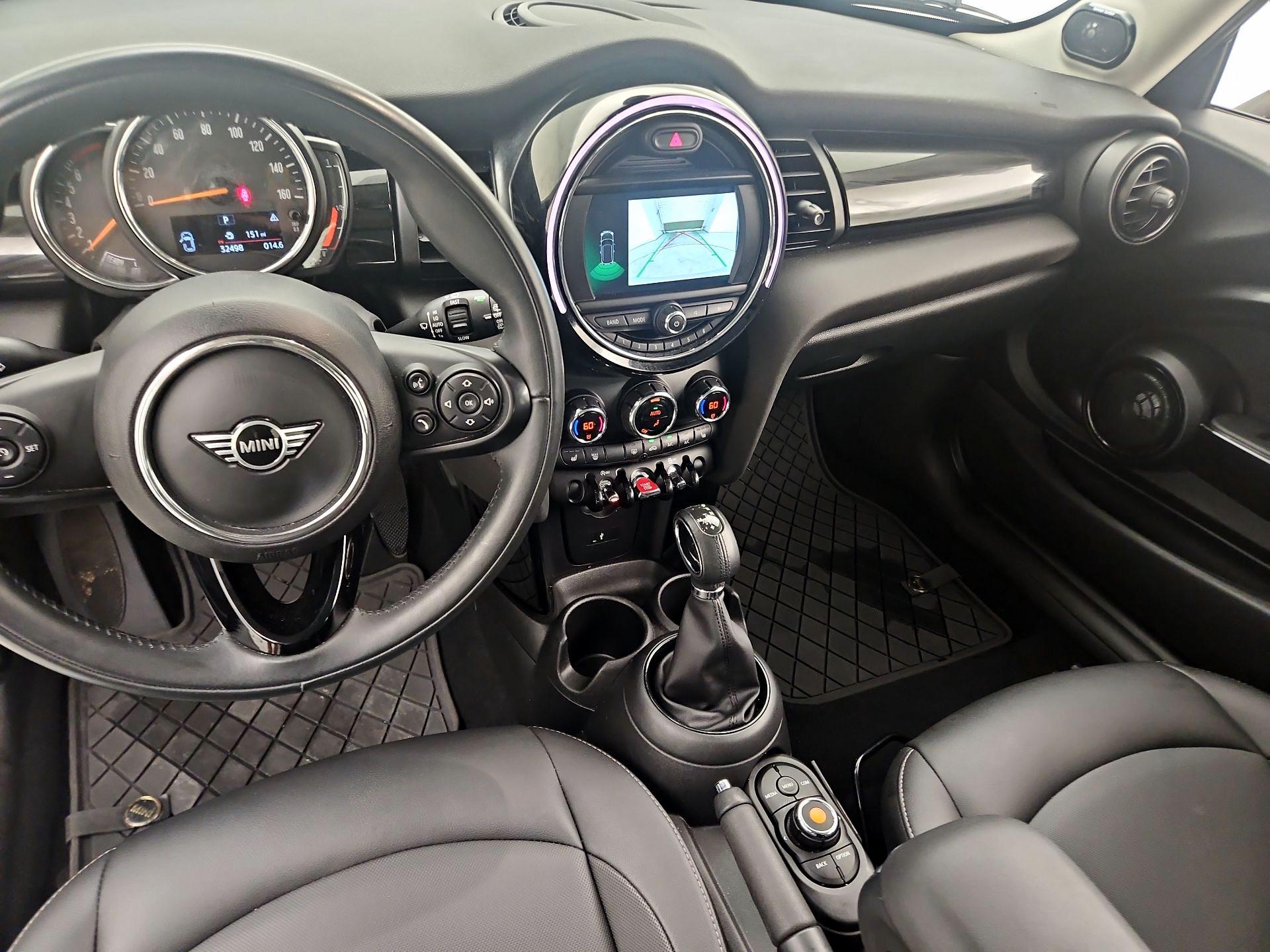 Thumbnail: 2019 MINI Cooper Hardtop - 9